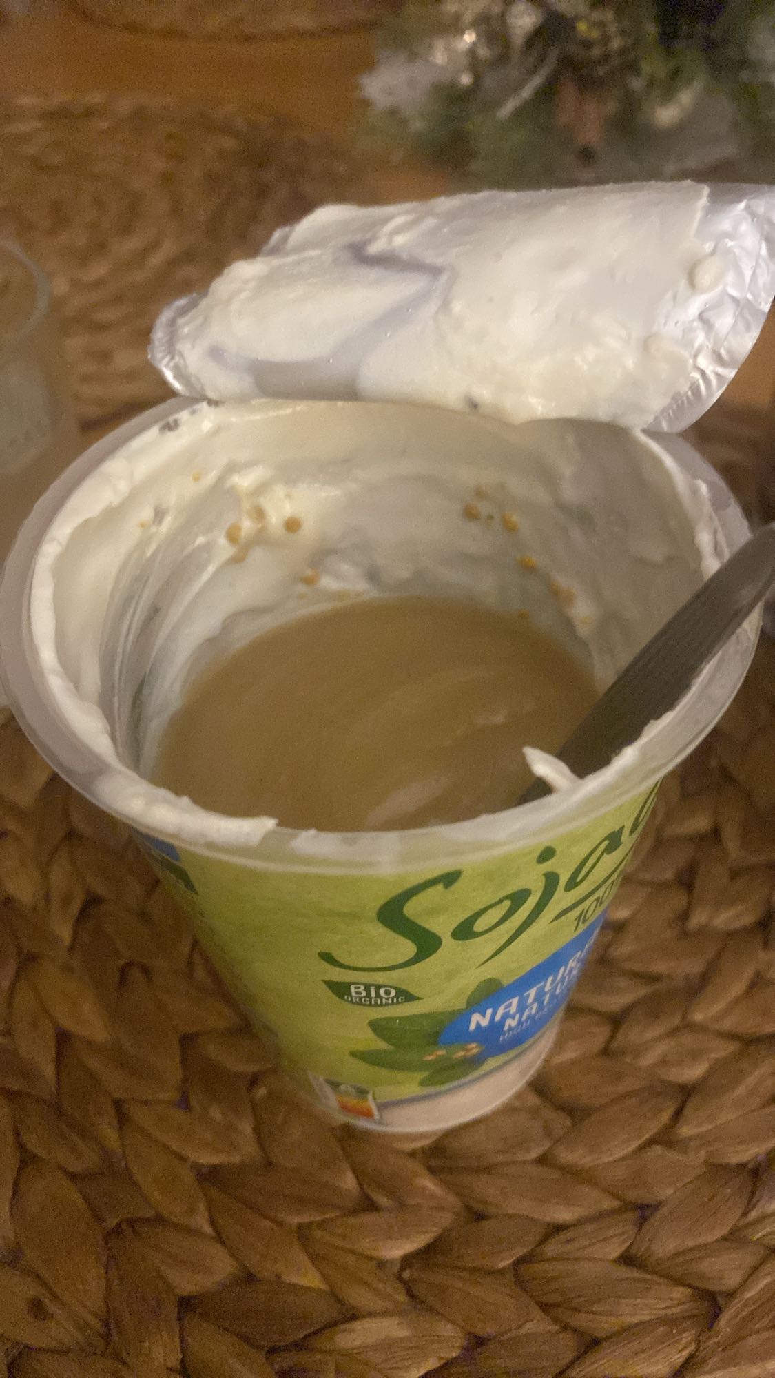 Jogurt sojowy z syropem