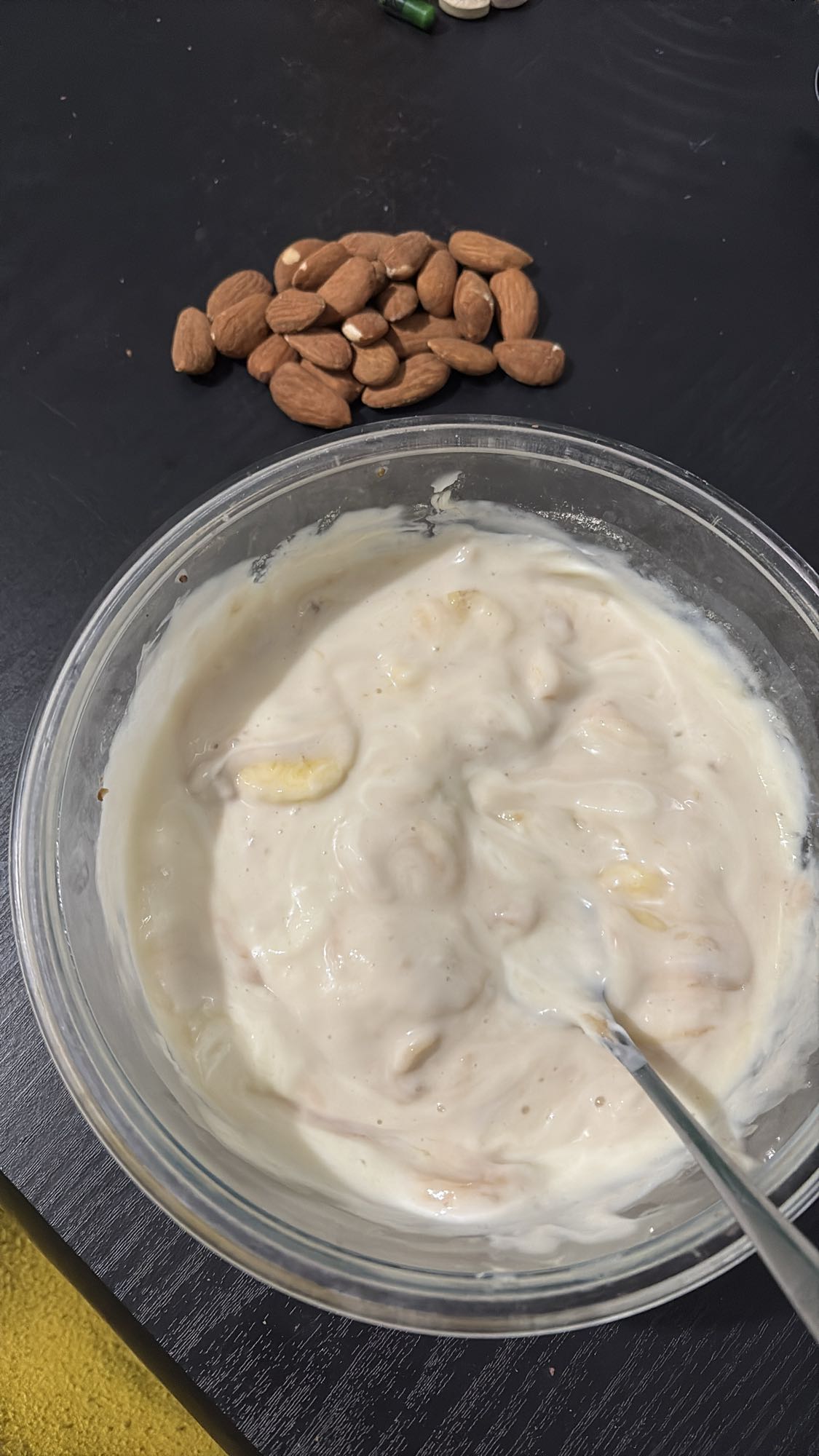 Yaourt banane amandes