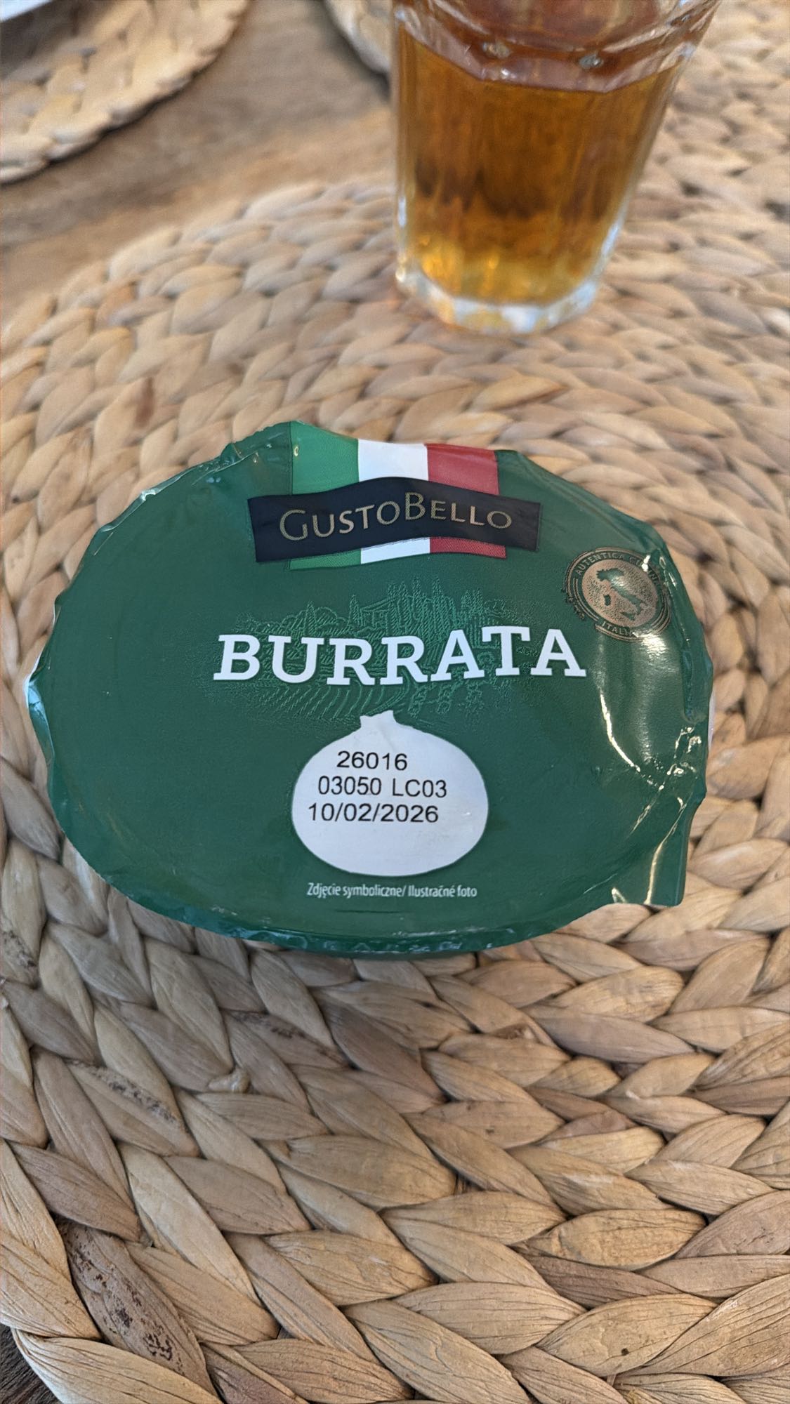 Burrata z napojem