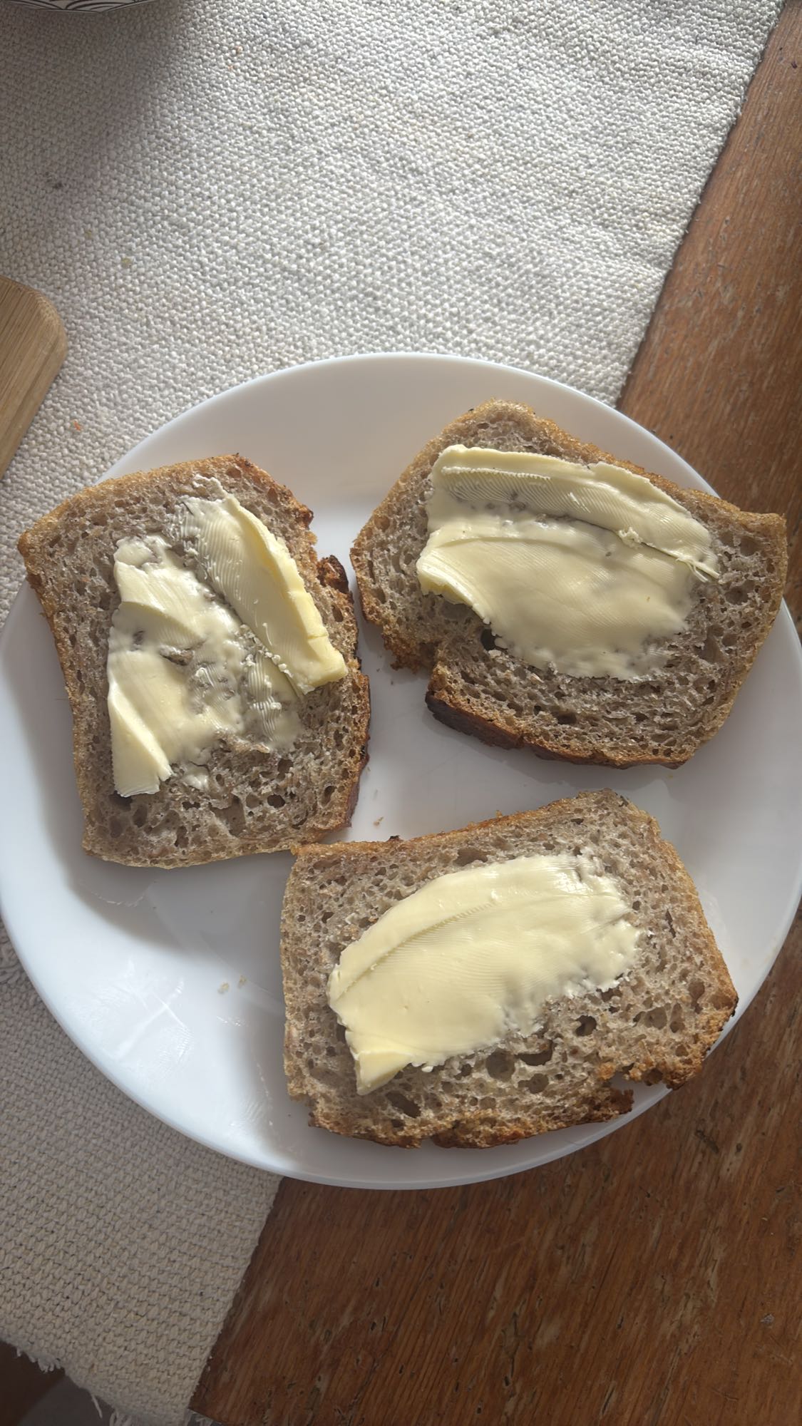 Chleb z masłem
