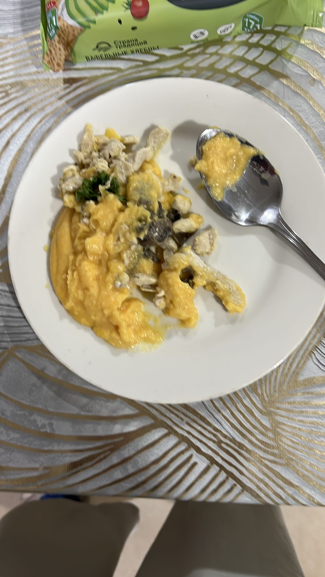 яичница с курицей