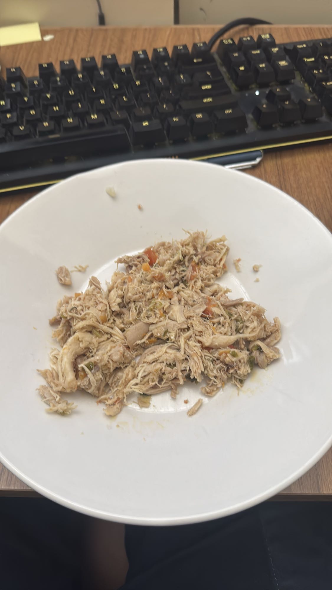 Frango desfiado com legumes