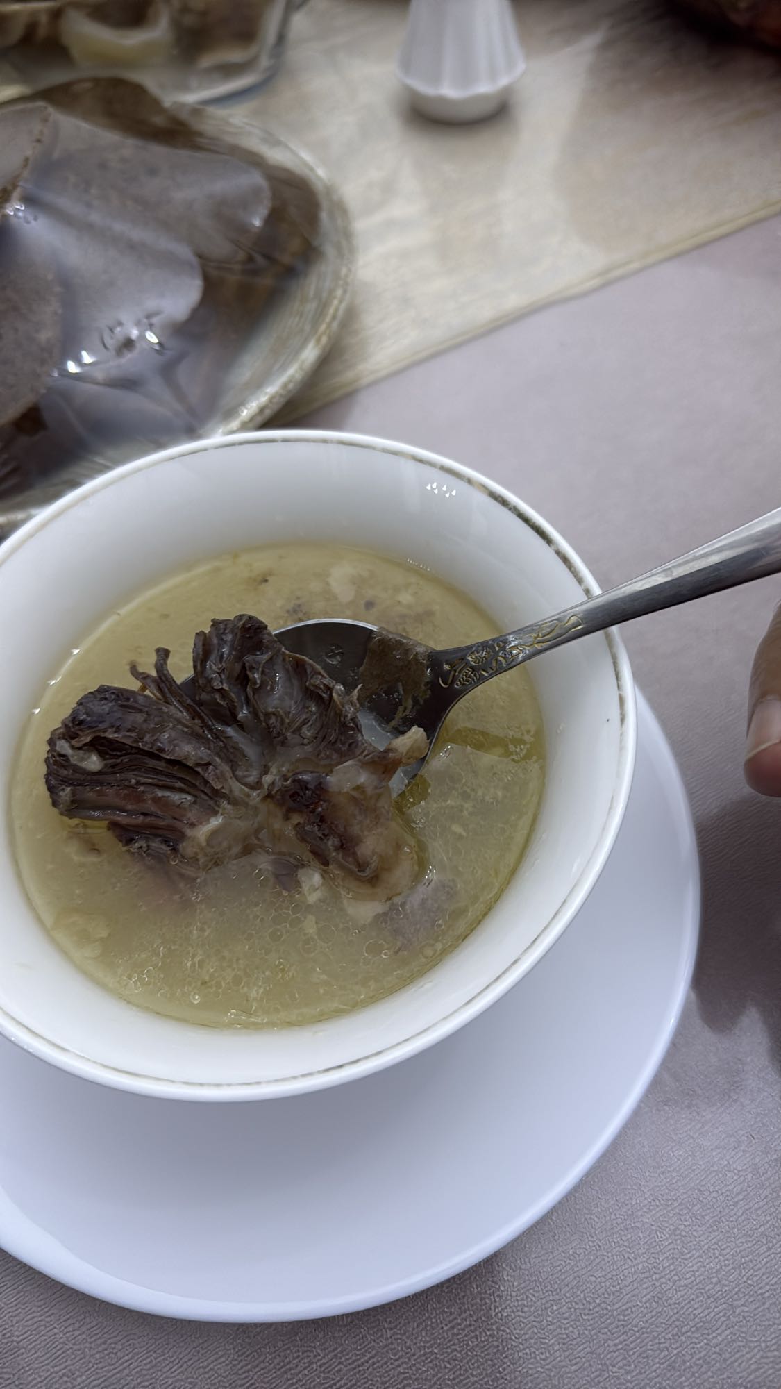 бульон с говядиной