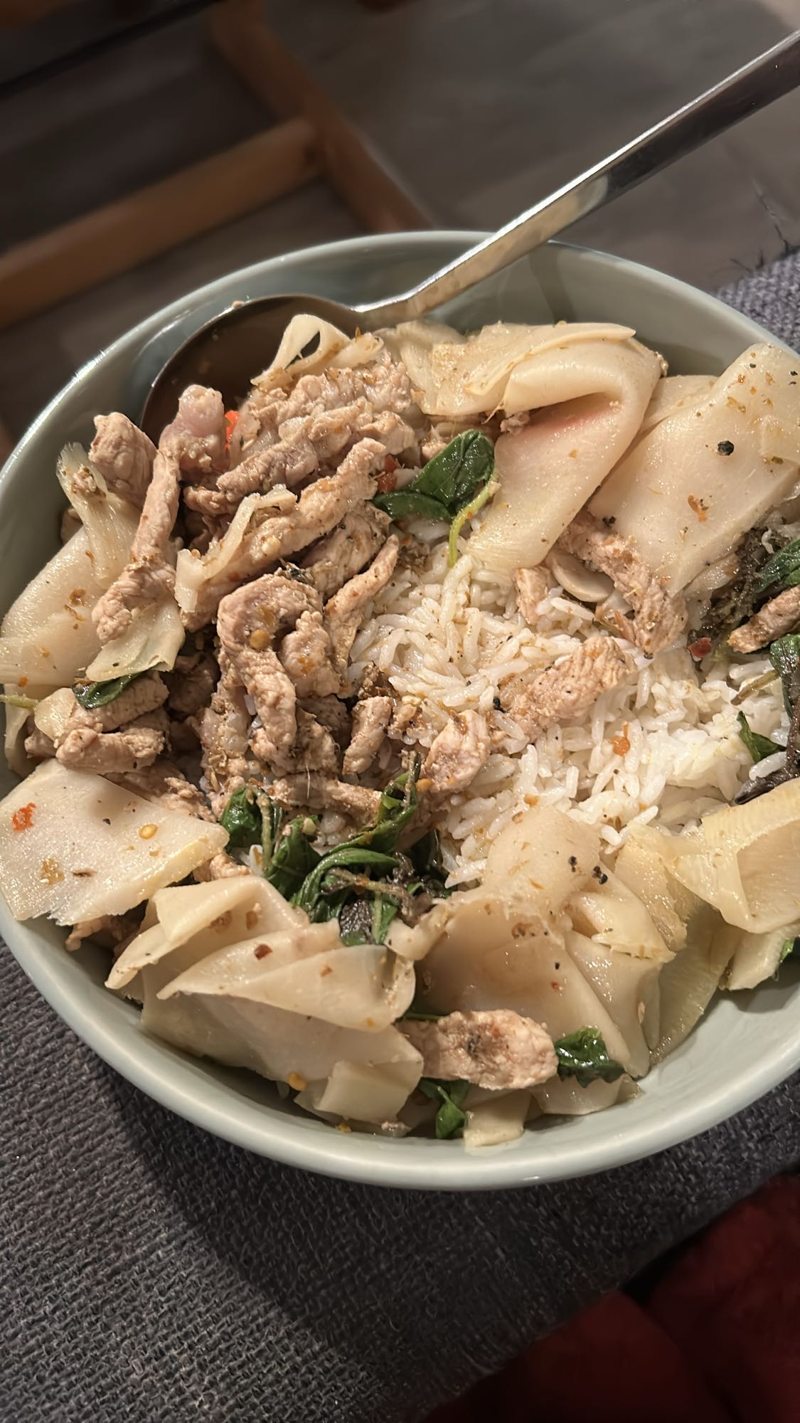 Kylling med ris og bambusskudd