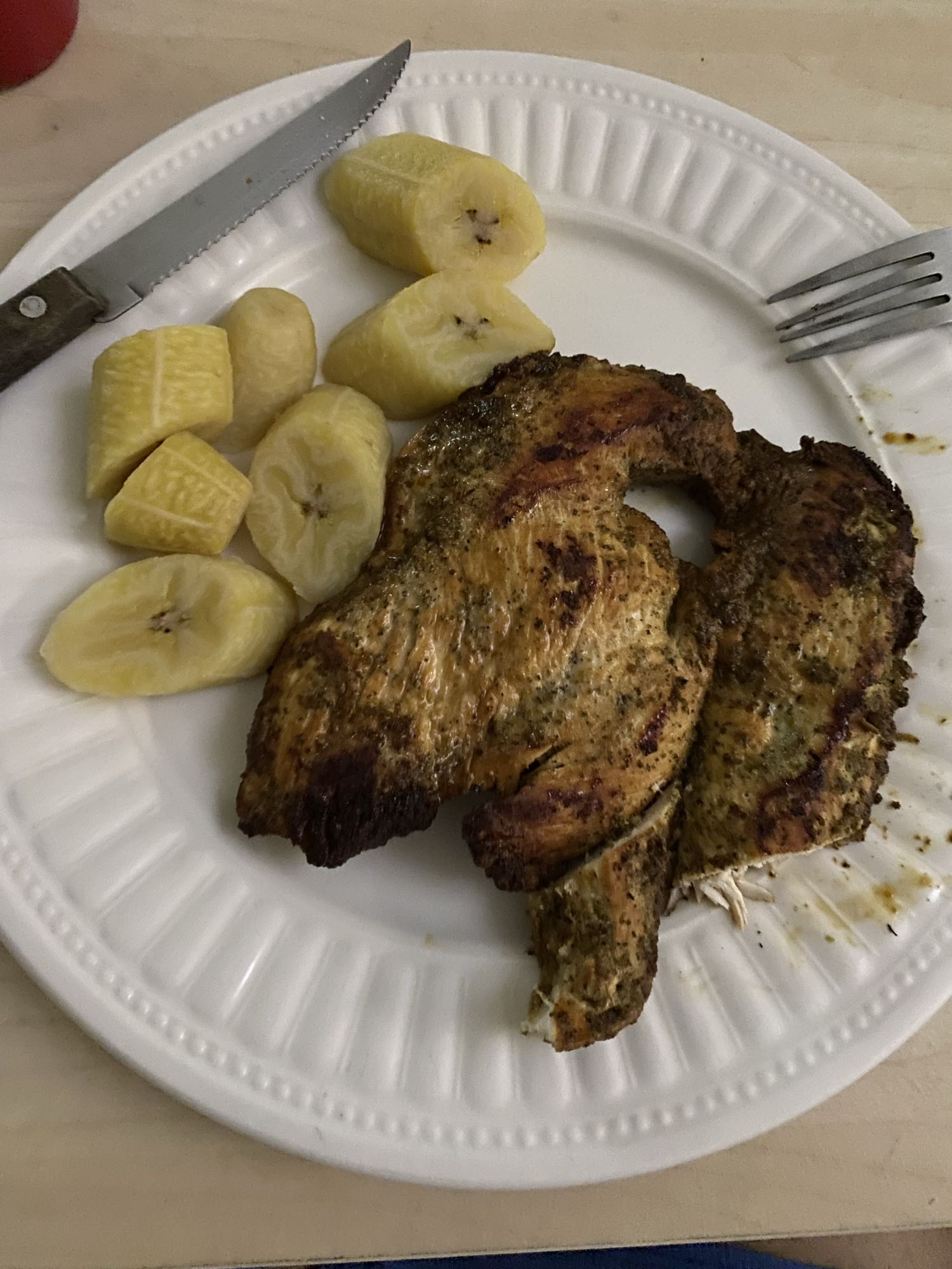 Pechuga a la plancha con plátano hervido