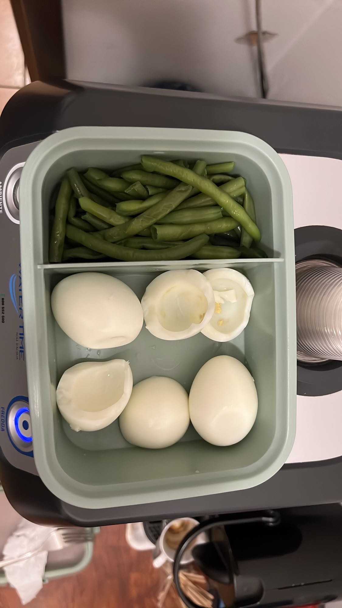 Yumurta ve Fasulye Kutusu