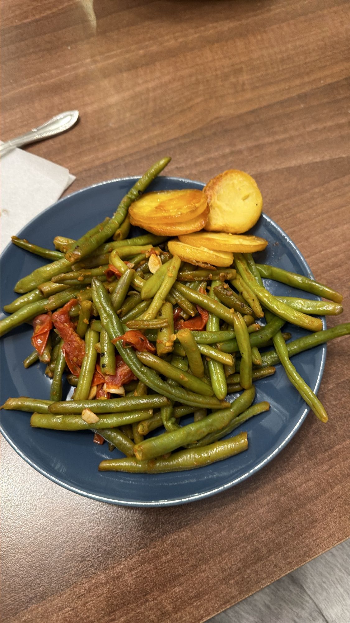 Fasole verde cu cartofi