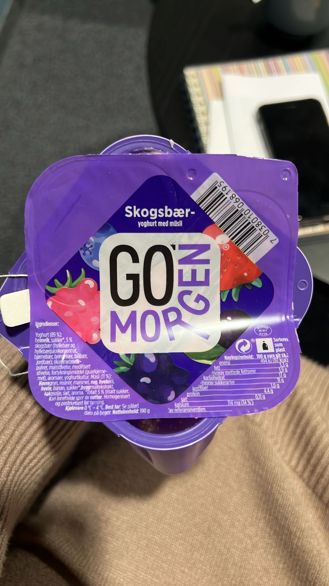 Berry Yogurt with Muesli