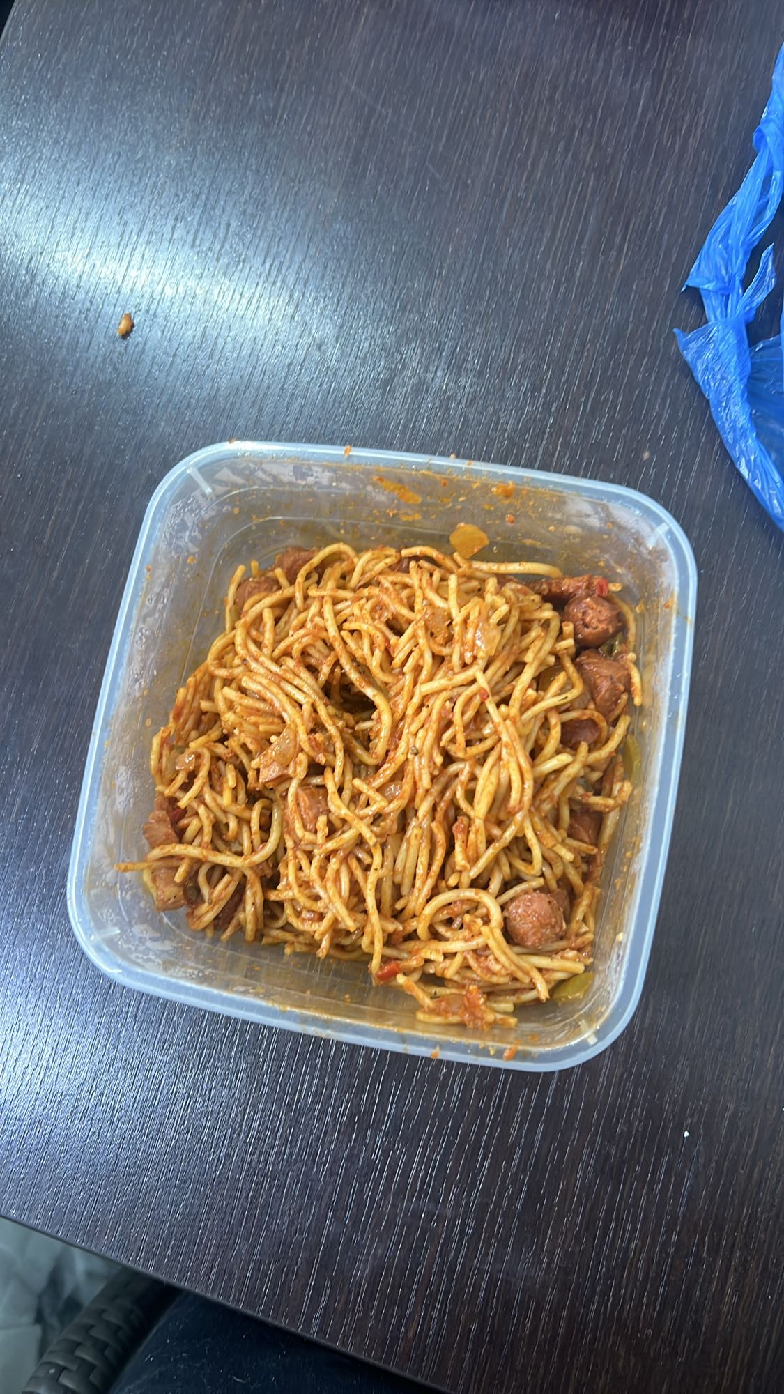 Spaghete cu cârnați