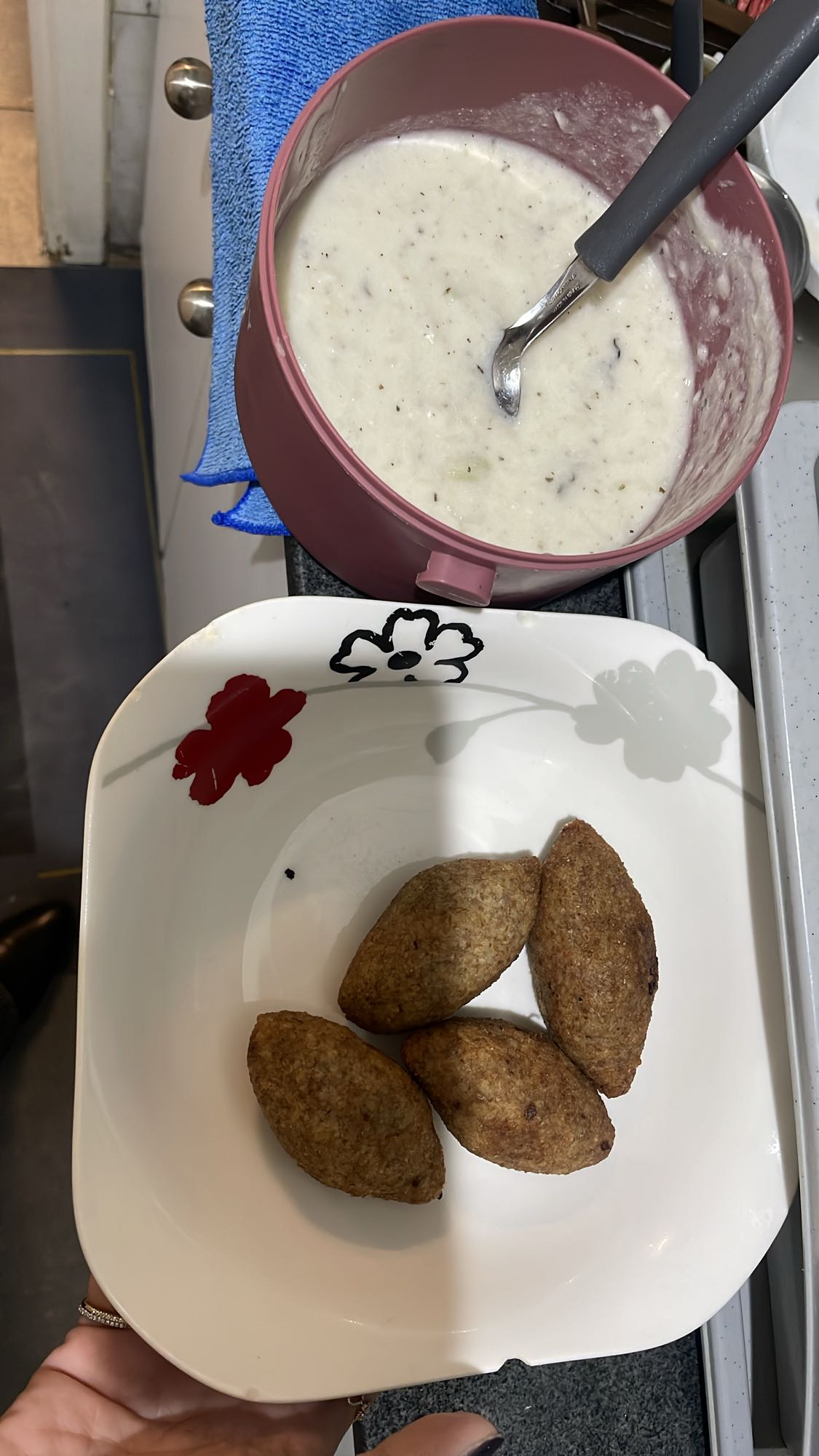 Kibbeh with yogurt soup