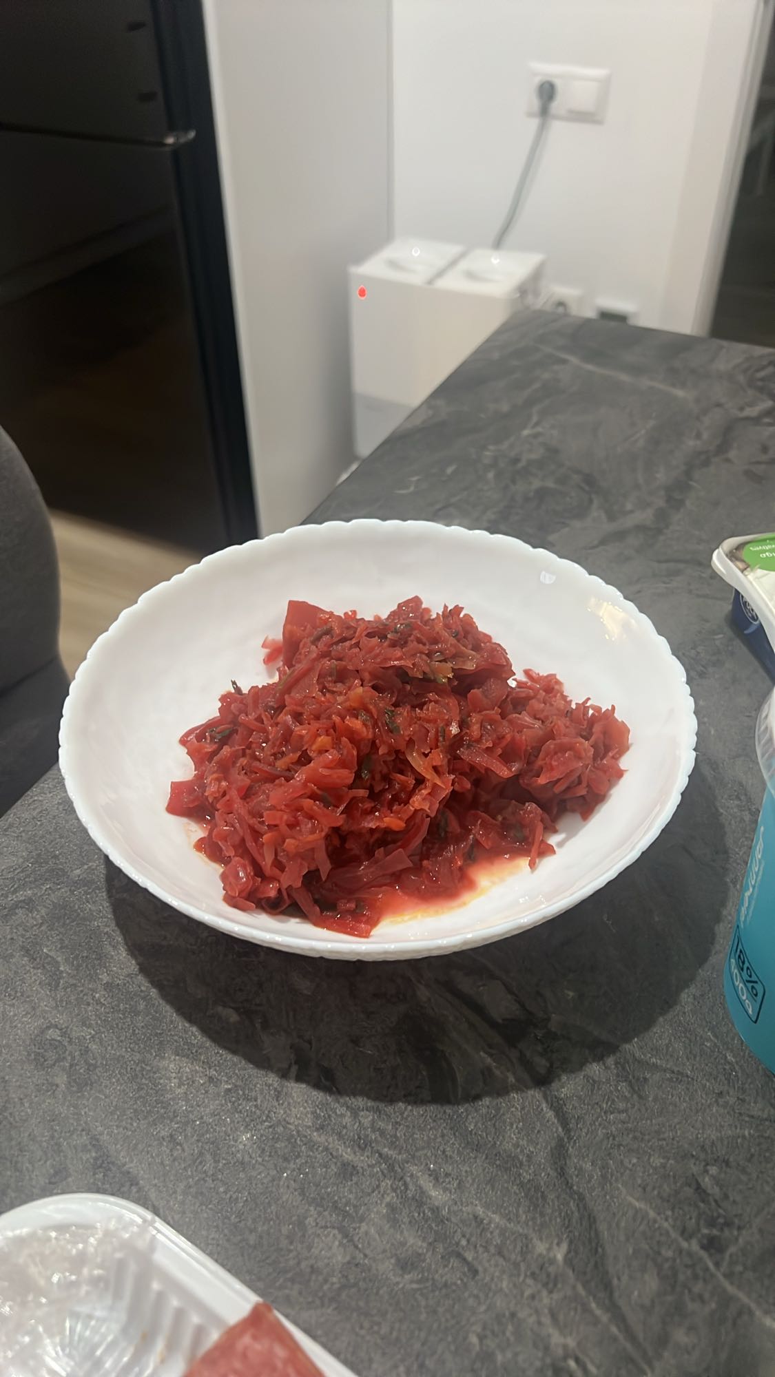 կարմիր կաղամբի աղցան