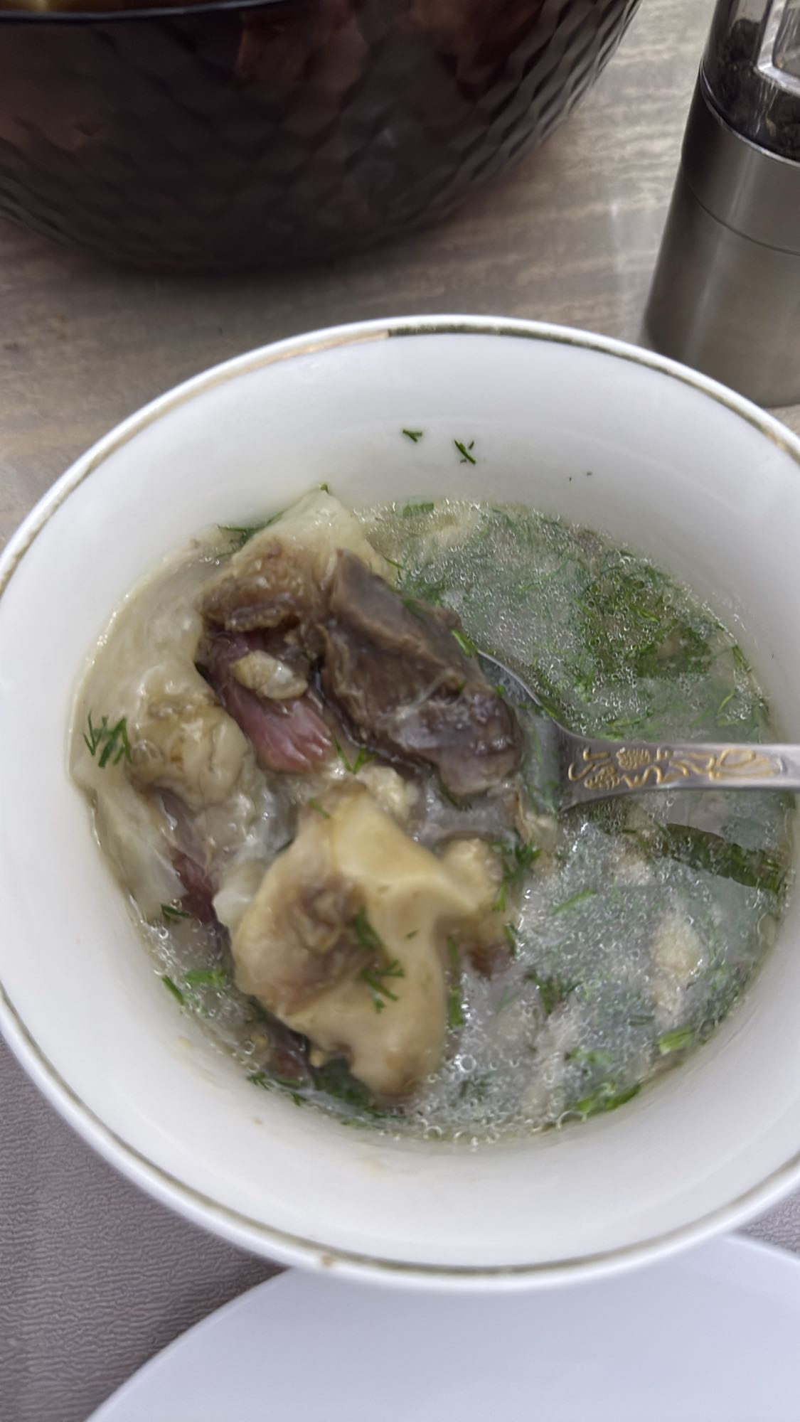 суп с говяжьими костями