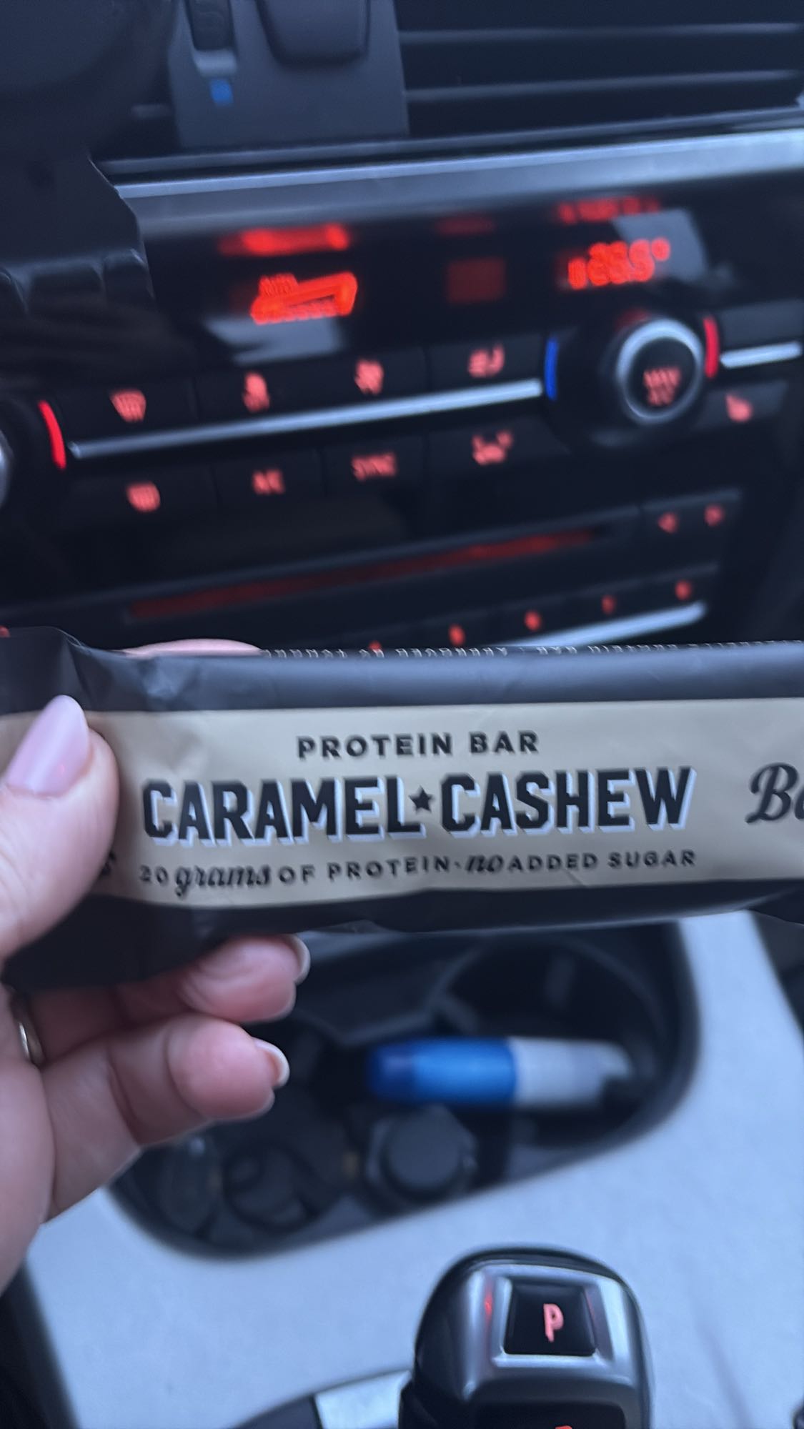 Karamell-cashew proteinbar