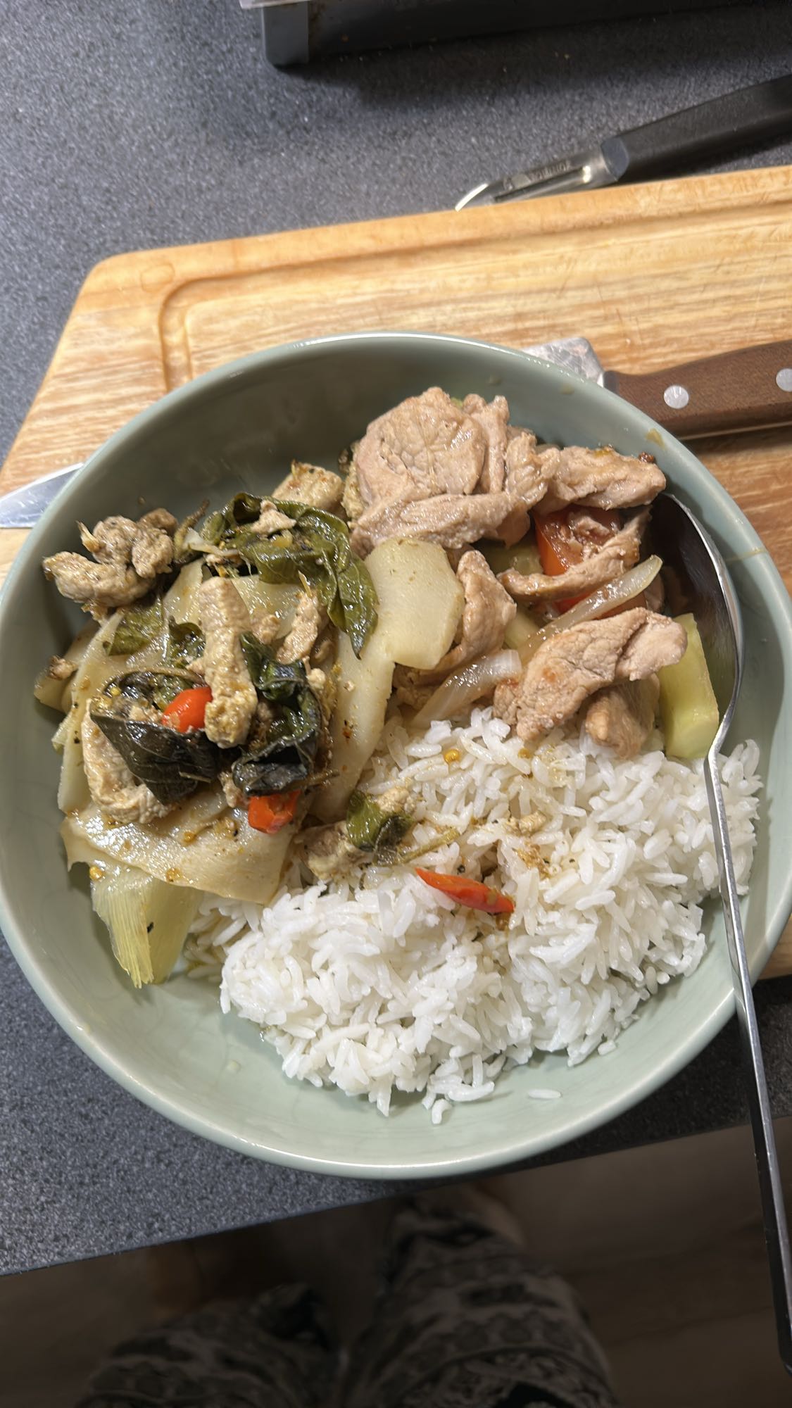 Ris med svinekjøttgryte