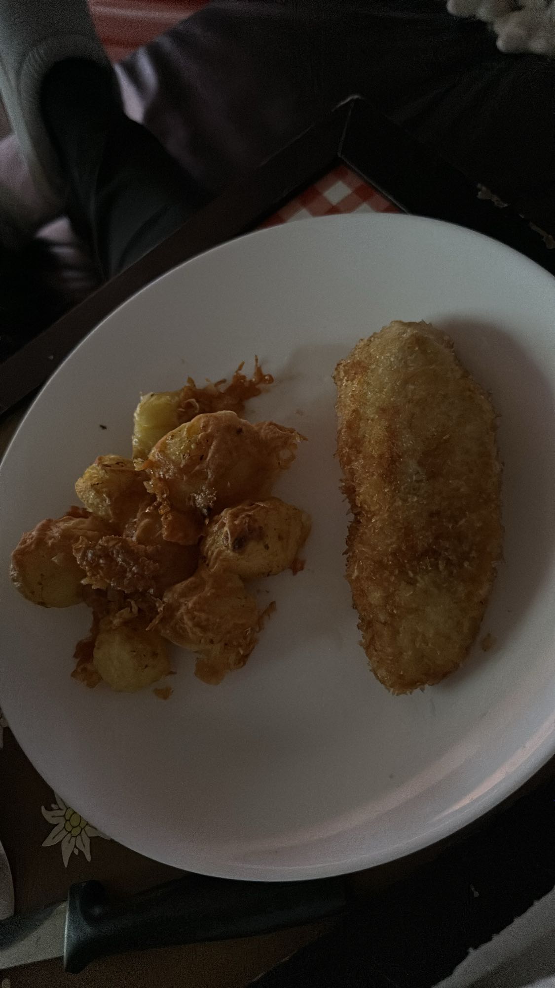 Gebakken vis met aardappelen