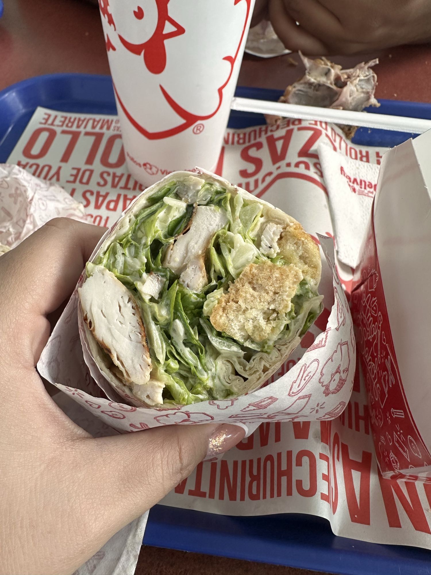 wrap de pollo y lechuga