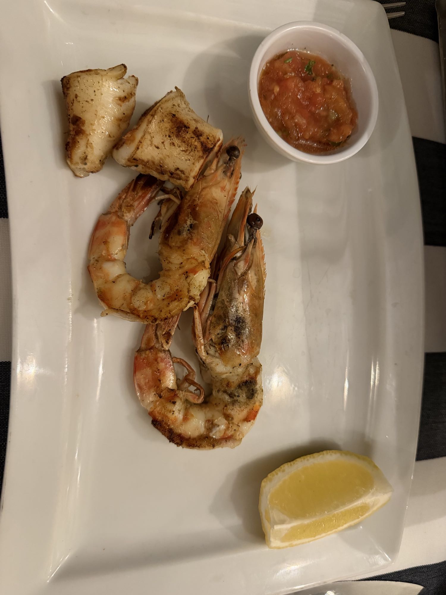 Grillet fisk og reker