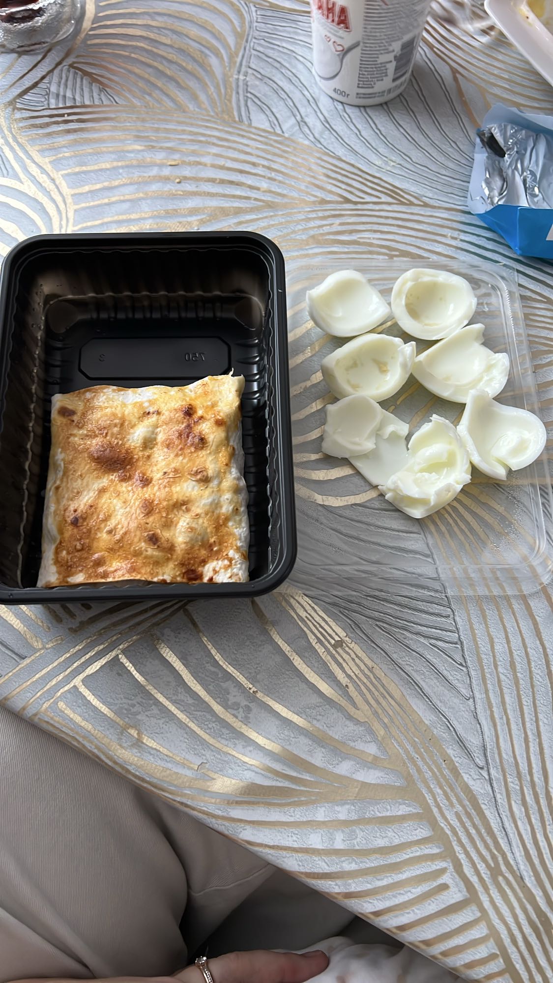 яичный белок и лаваш