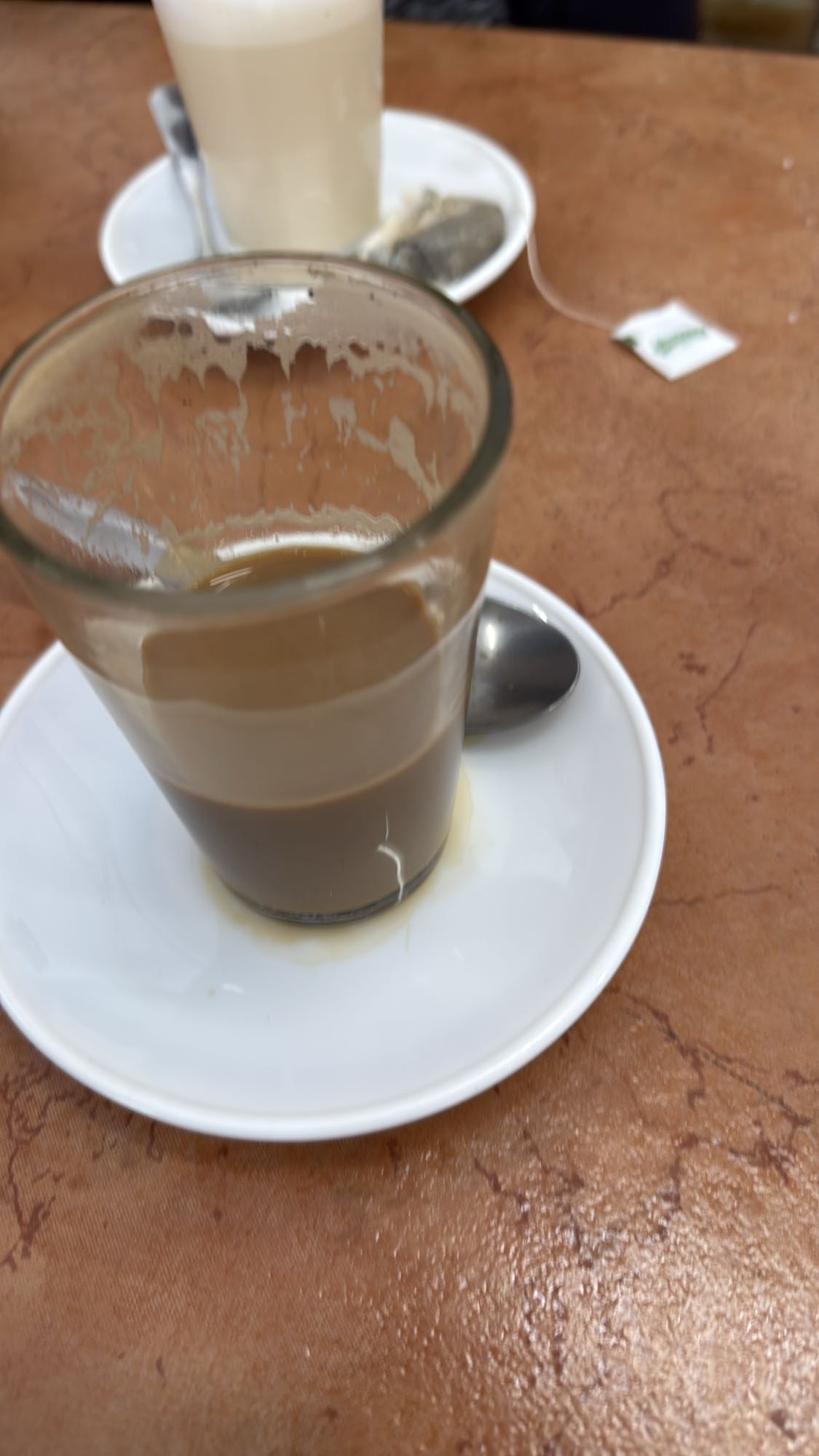 café con leche y té