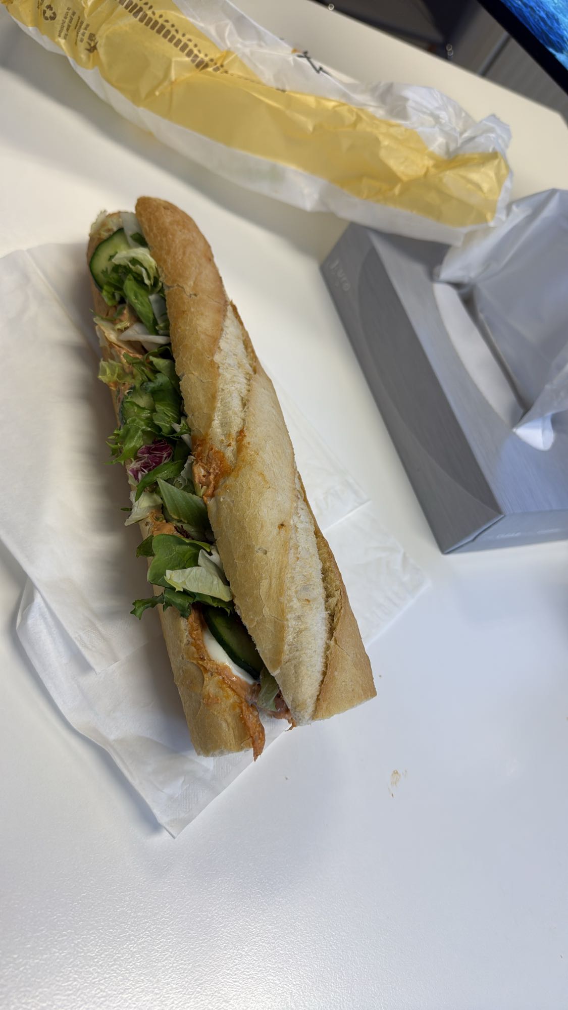 Tuna Piquant Sandwich