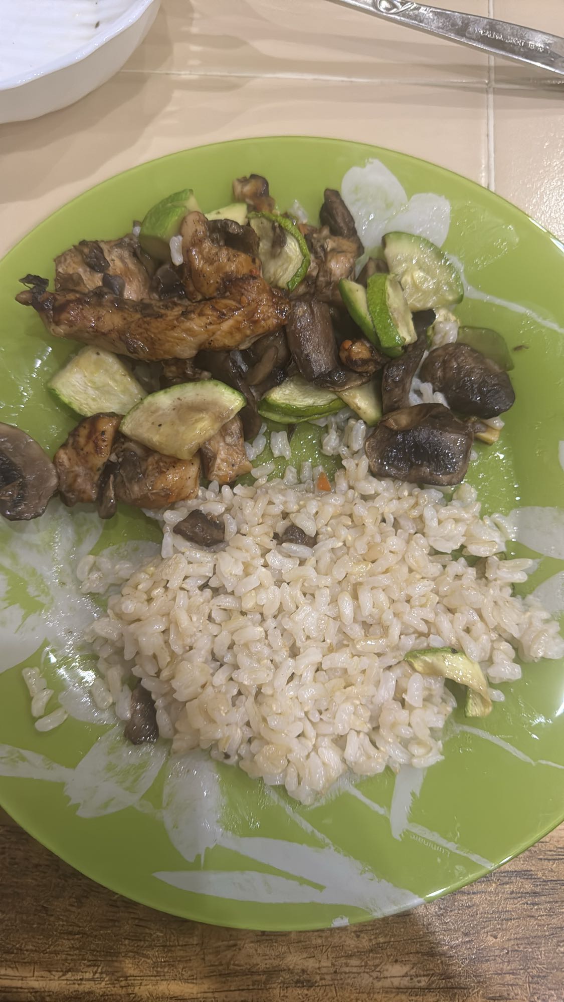 Курица с рисом и овощами