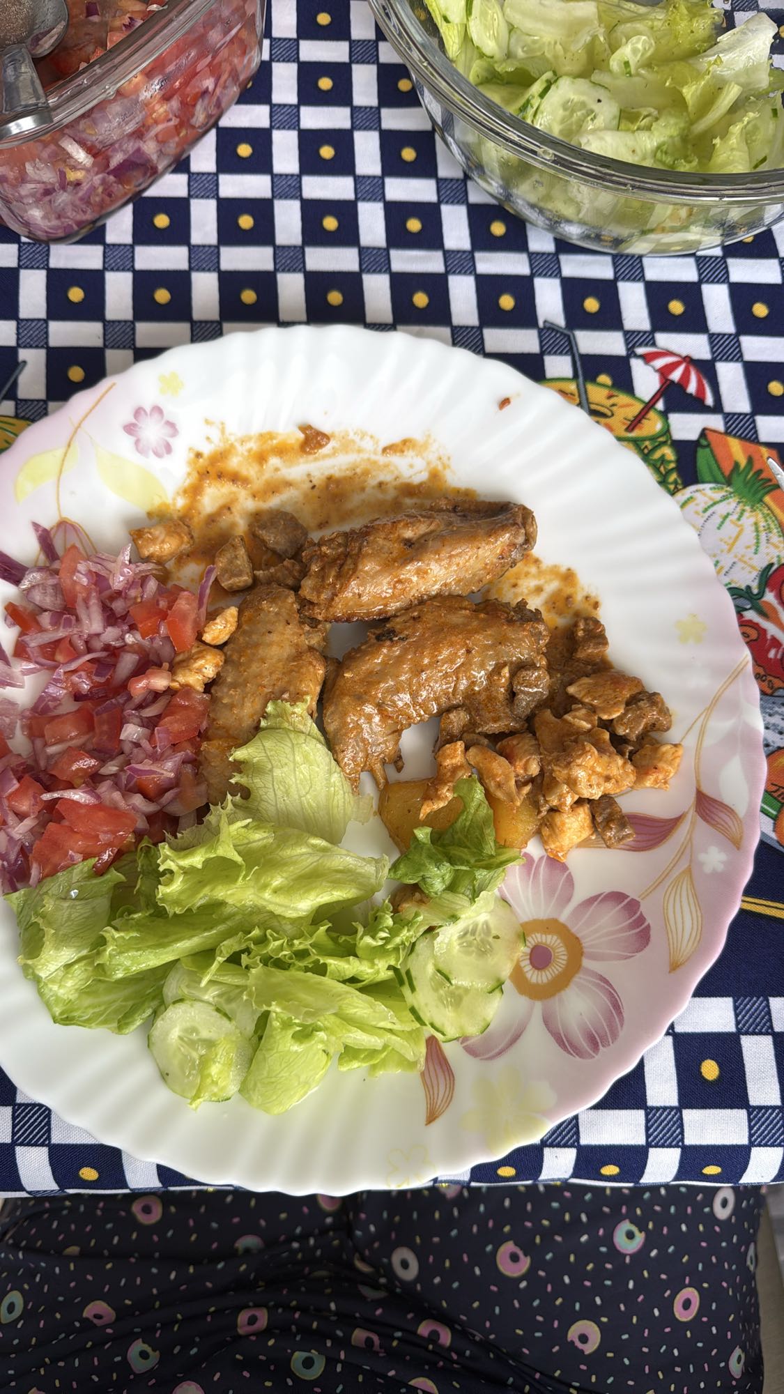 Frango grelhado com salada
