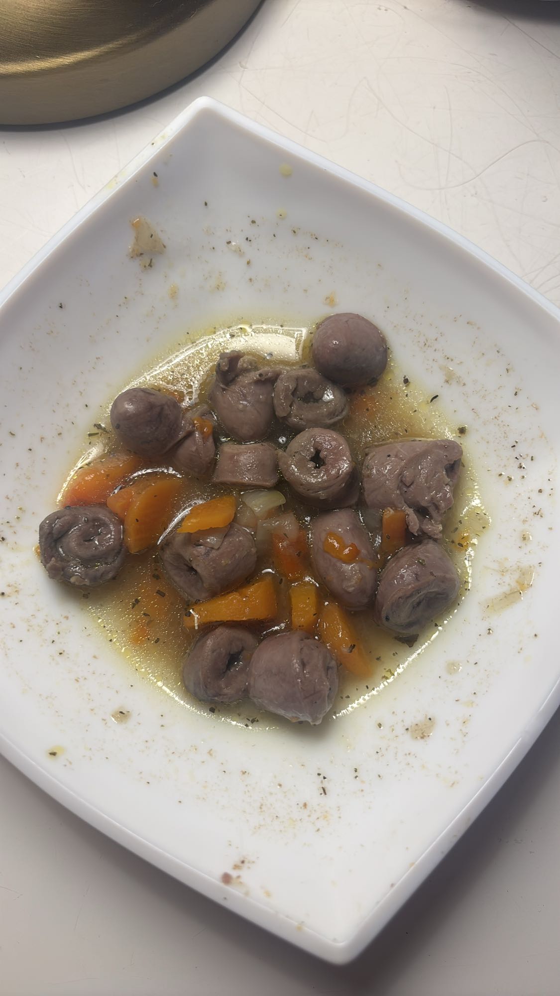 Gulasz z żołądków drobiowych