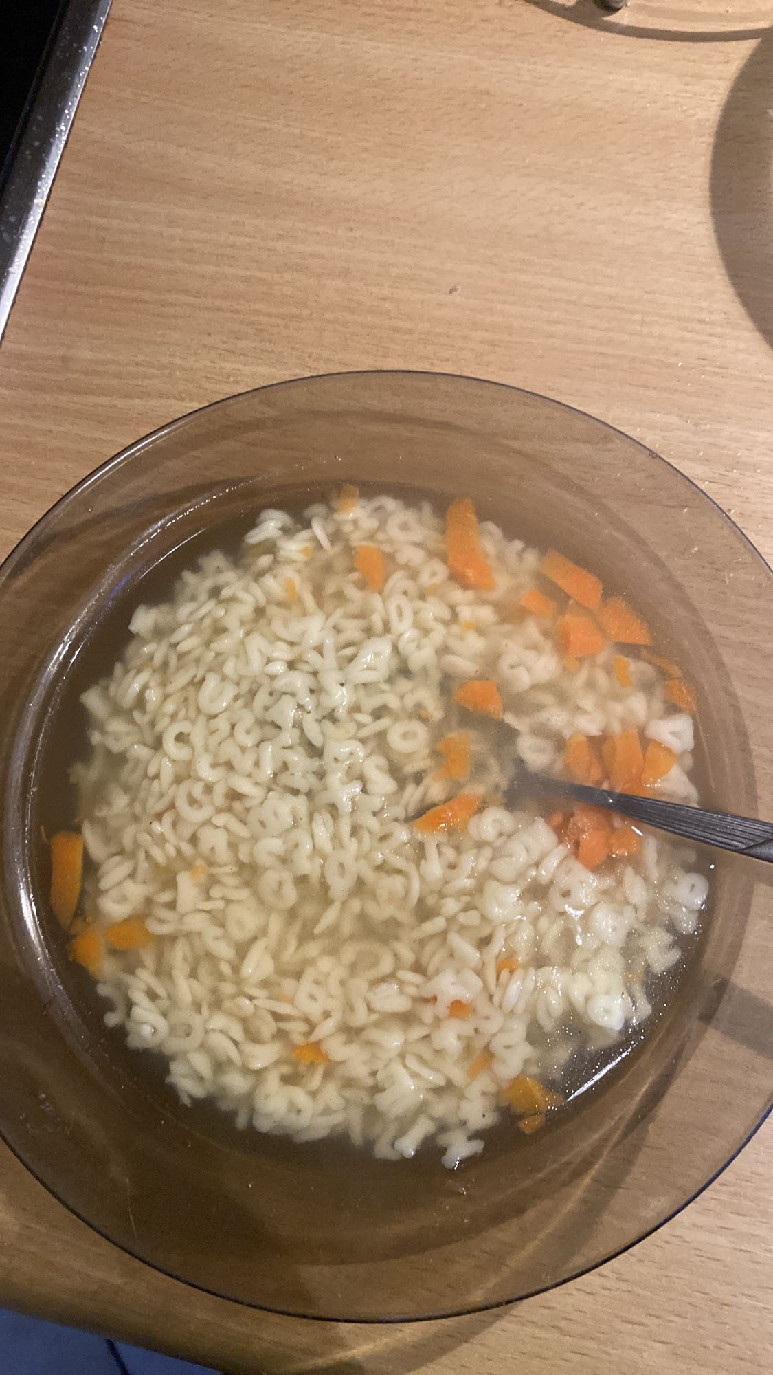 Zupa z makaronem i marchewką