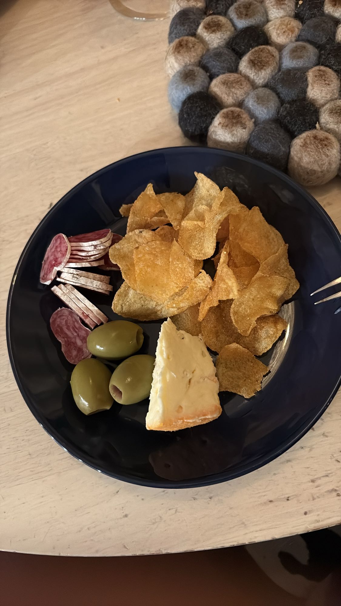 Ost, salami, chips & oliver