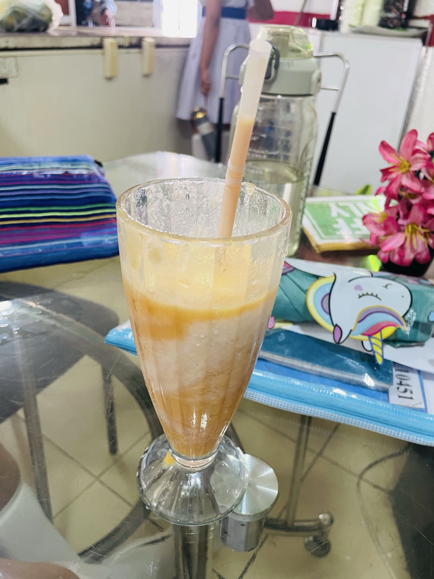 Mango milkshake