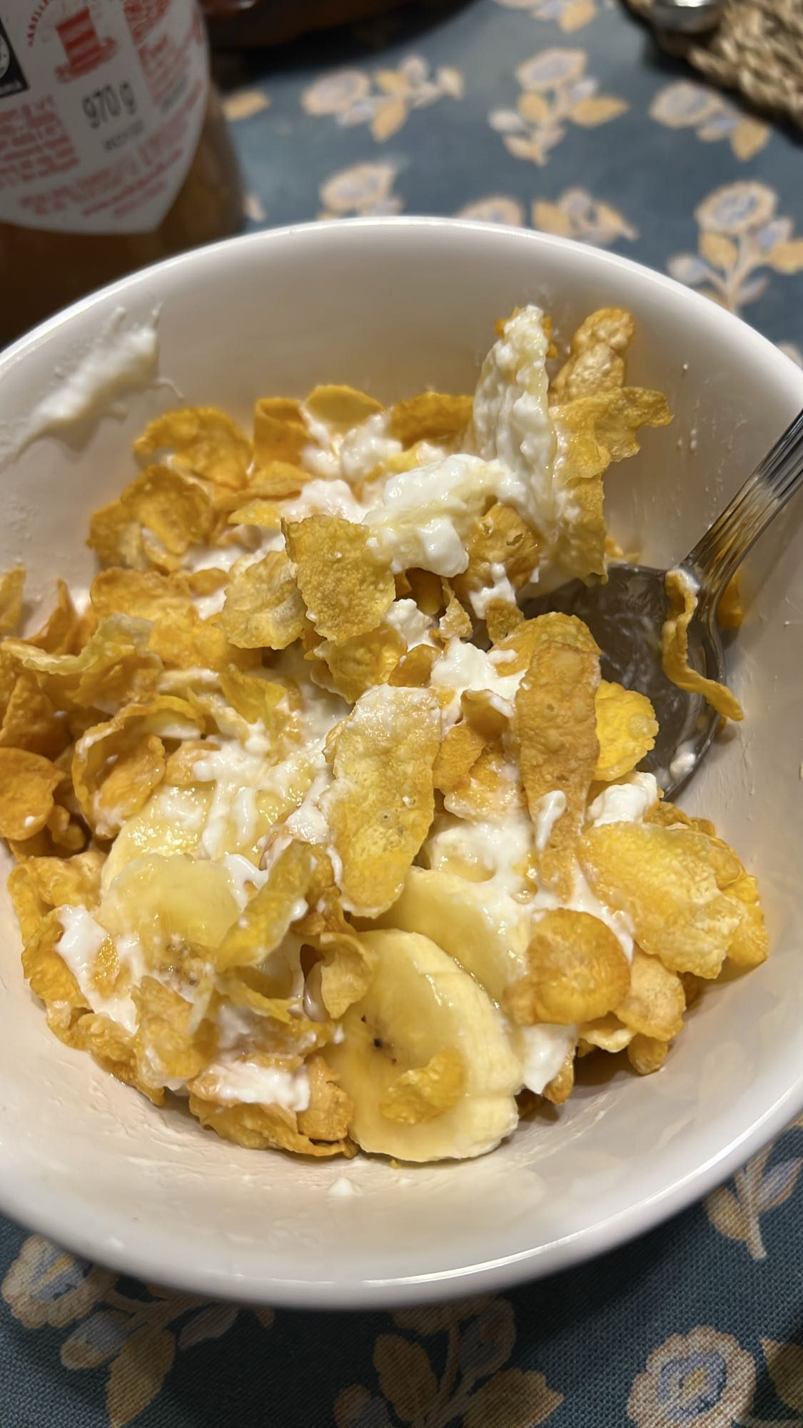 Cereal con plátano y yogur