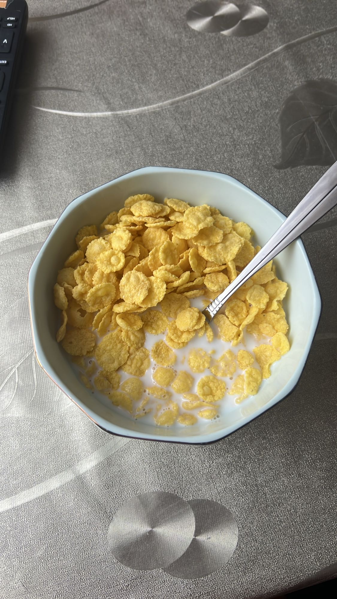 Fulgi de porumb cu lapte