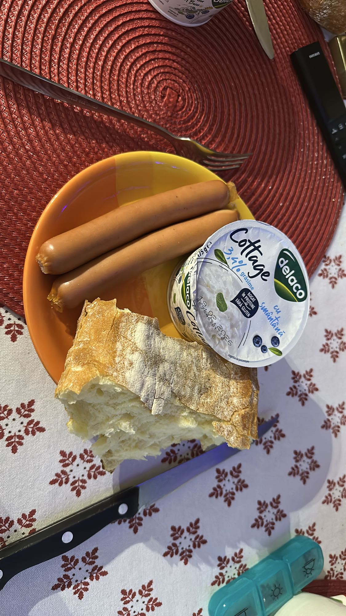 Mic dejun cu crenvurști