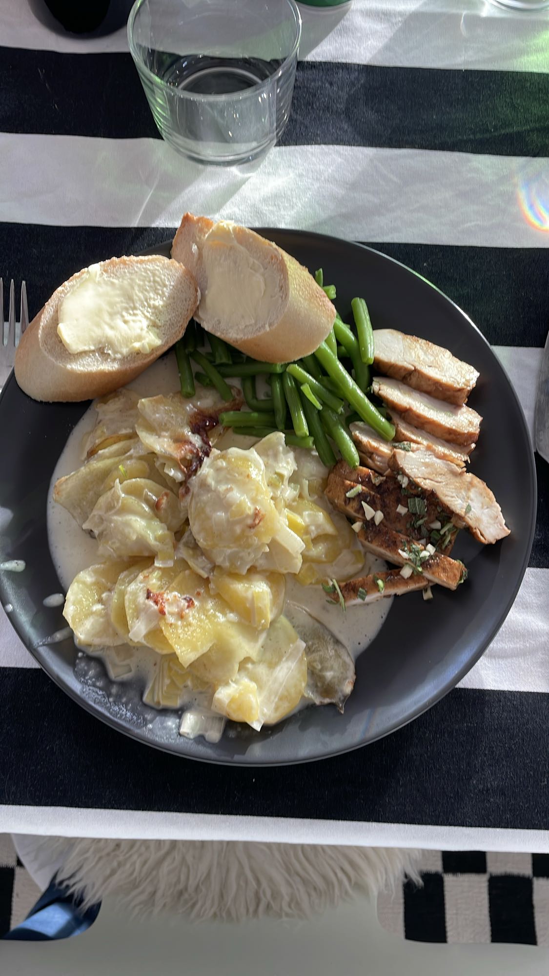 Kyckling med potatisgratäng