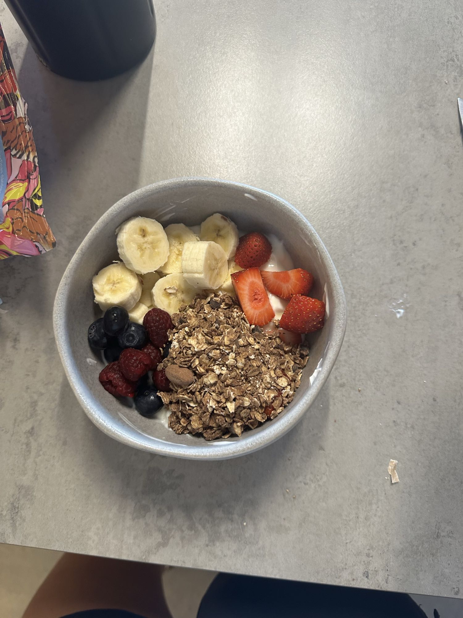 bol de yogur con frutas