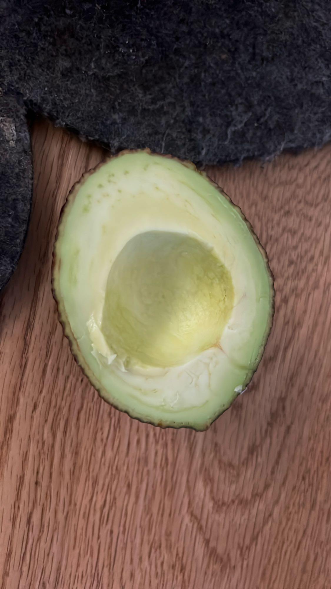 Yarım Avokado