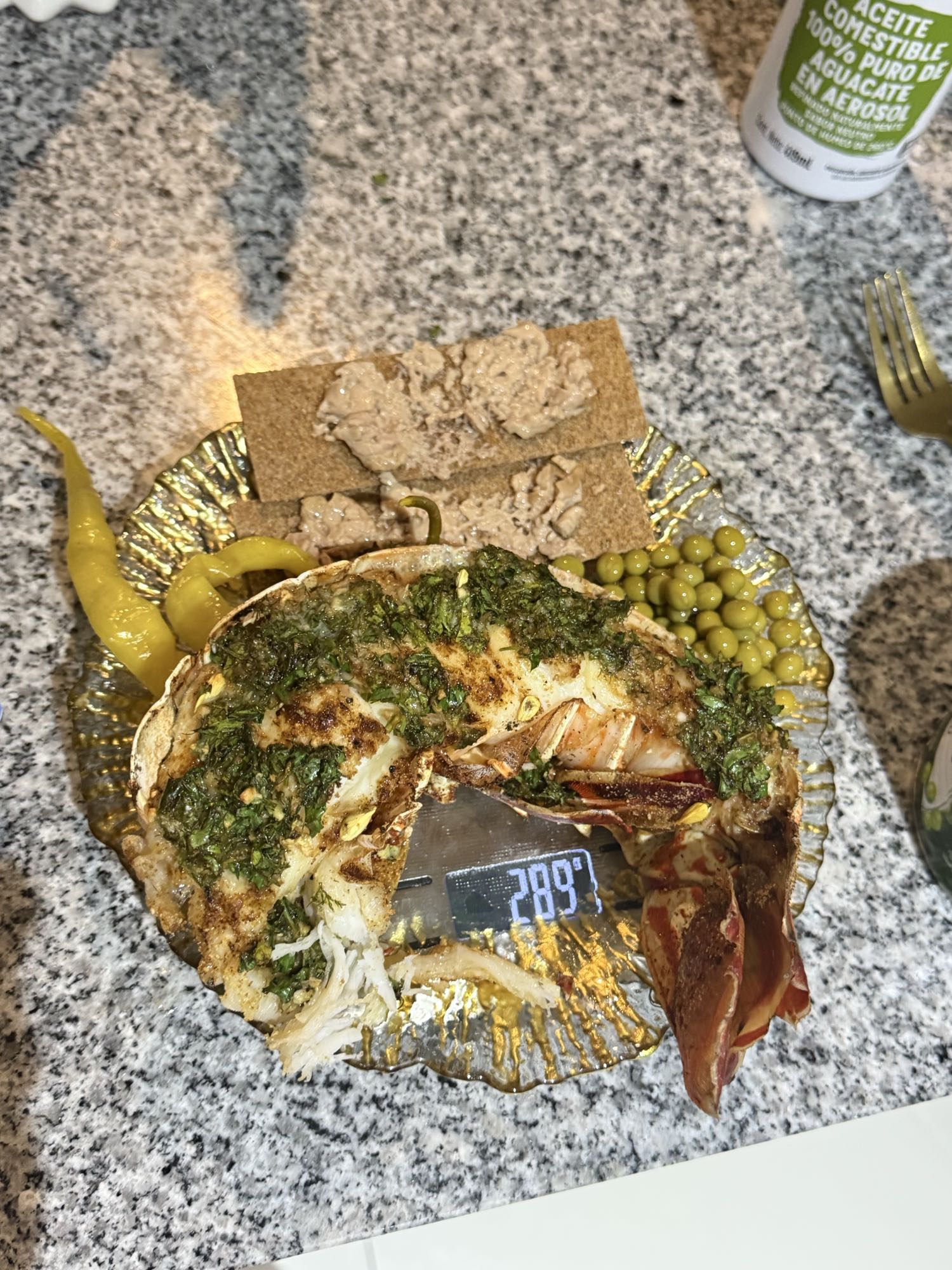 Краб з хлібцями та овочами