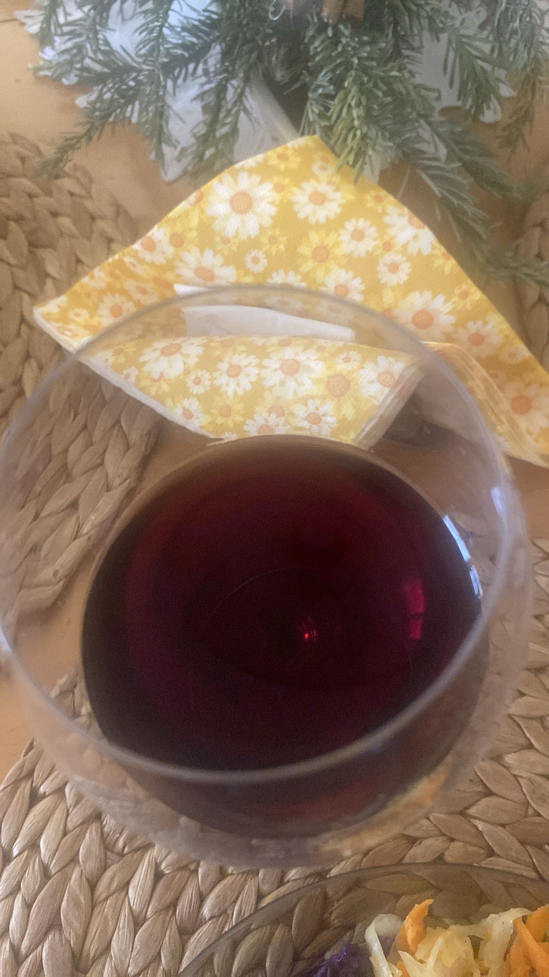 kieliszek czerwonego wina