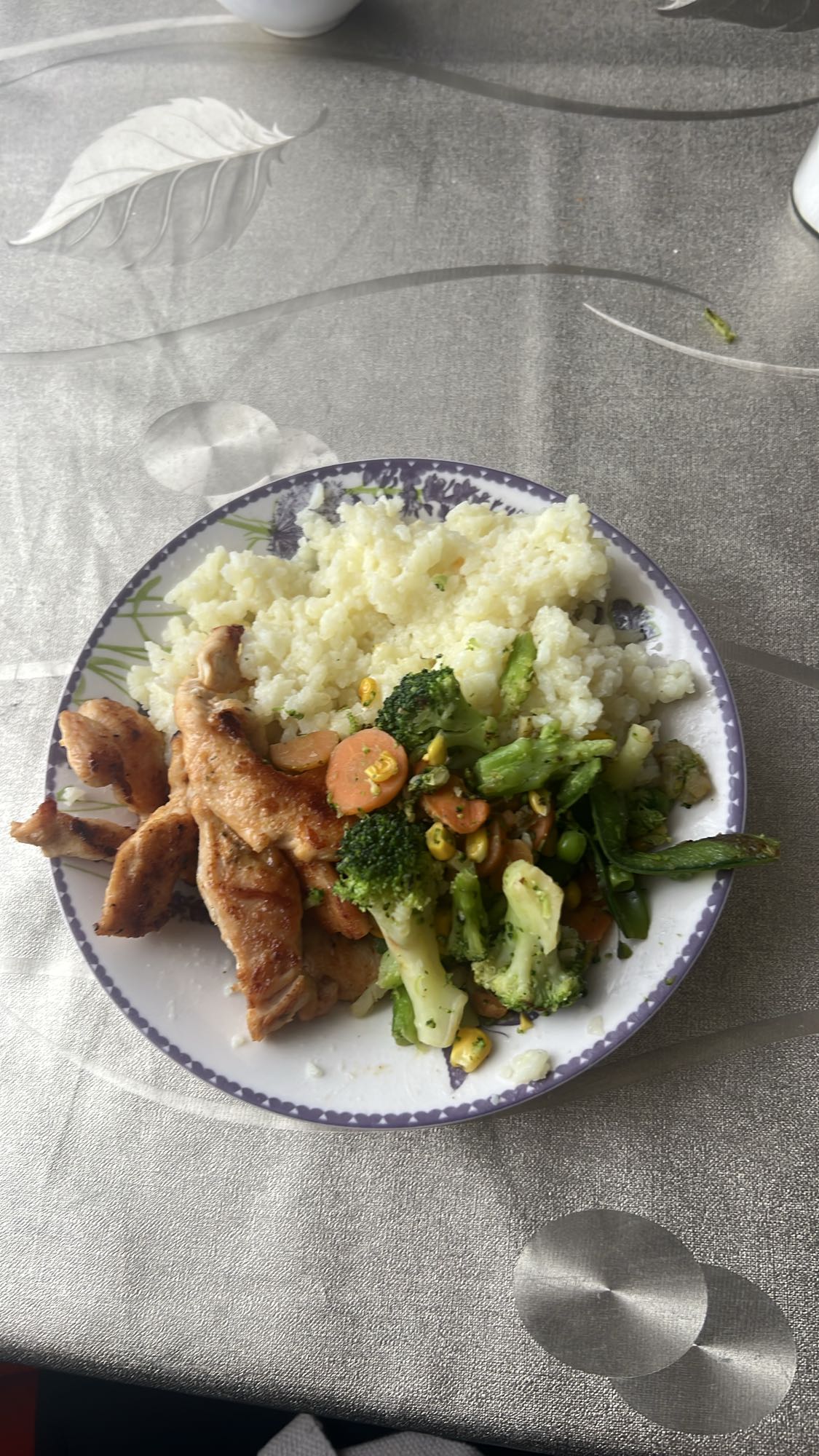 Pui cu legume și orez