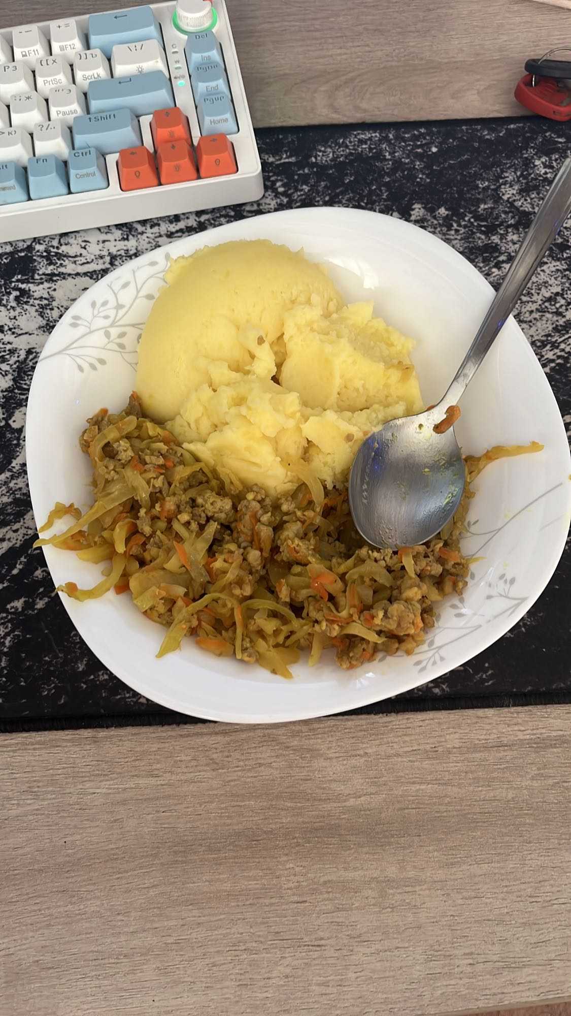 Пюре с тушёными овощами