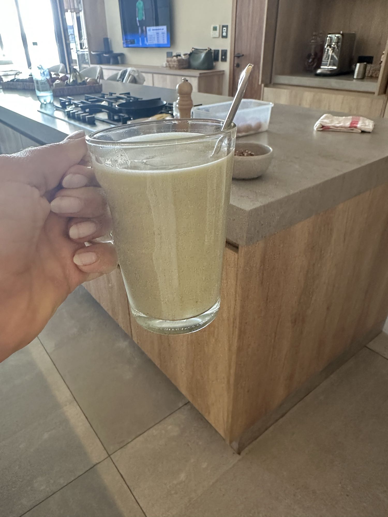 batido de matcha con leche descremada