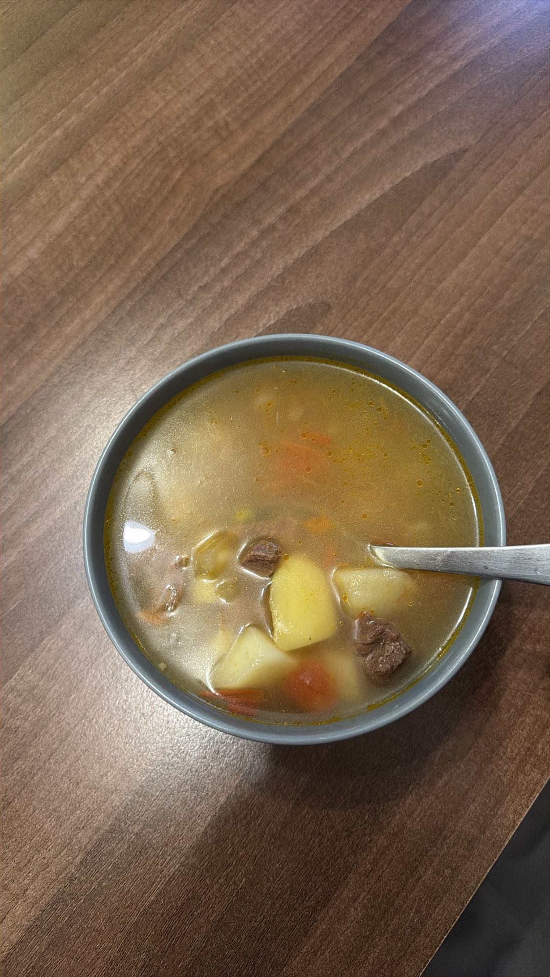 Supă de vită cu legume