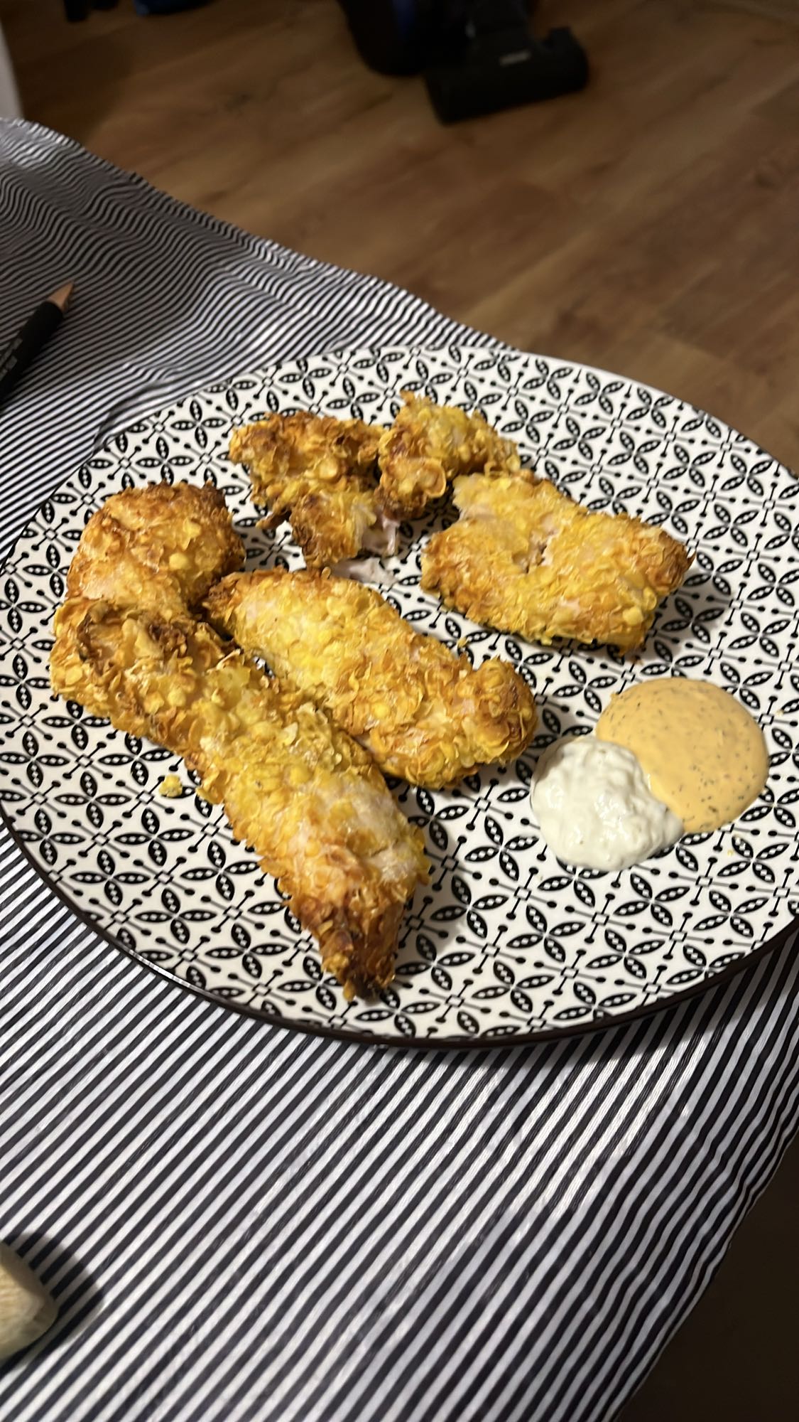 Пилешки хапки с дип