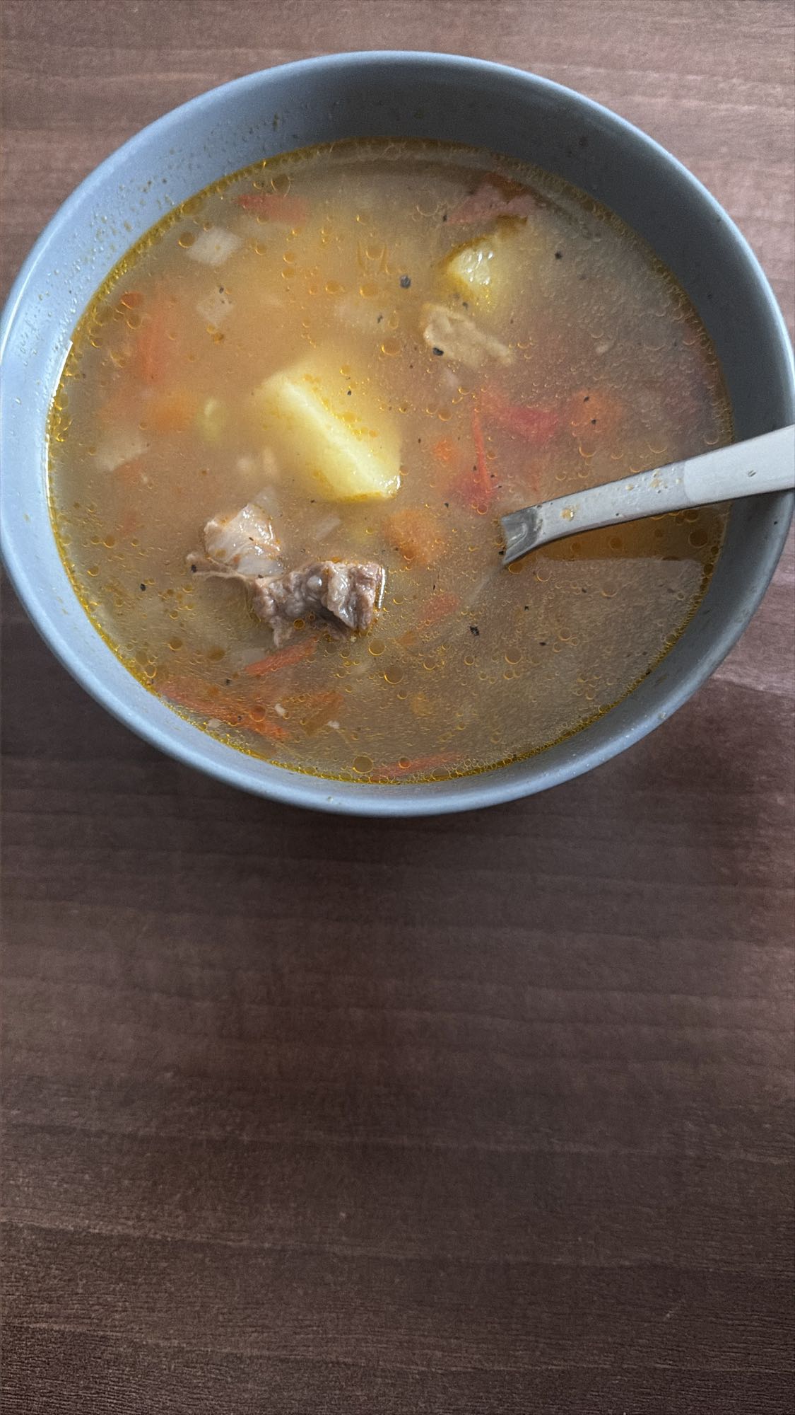 Supă de vită cu legume