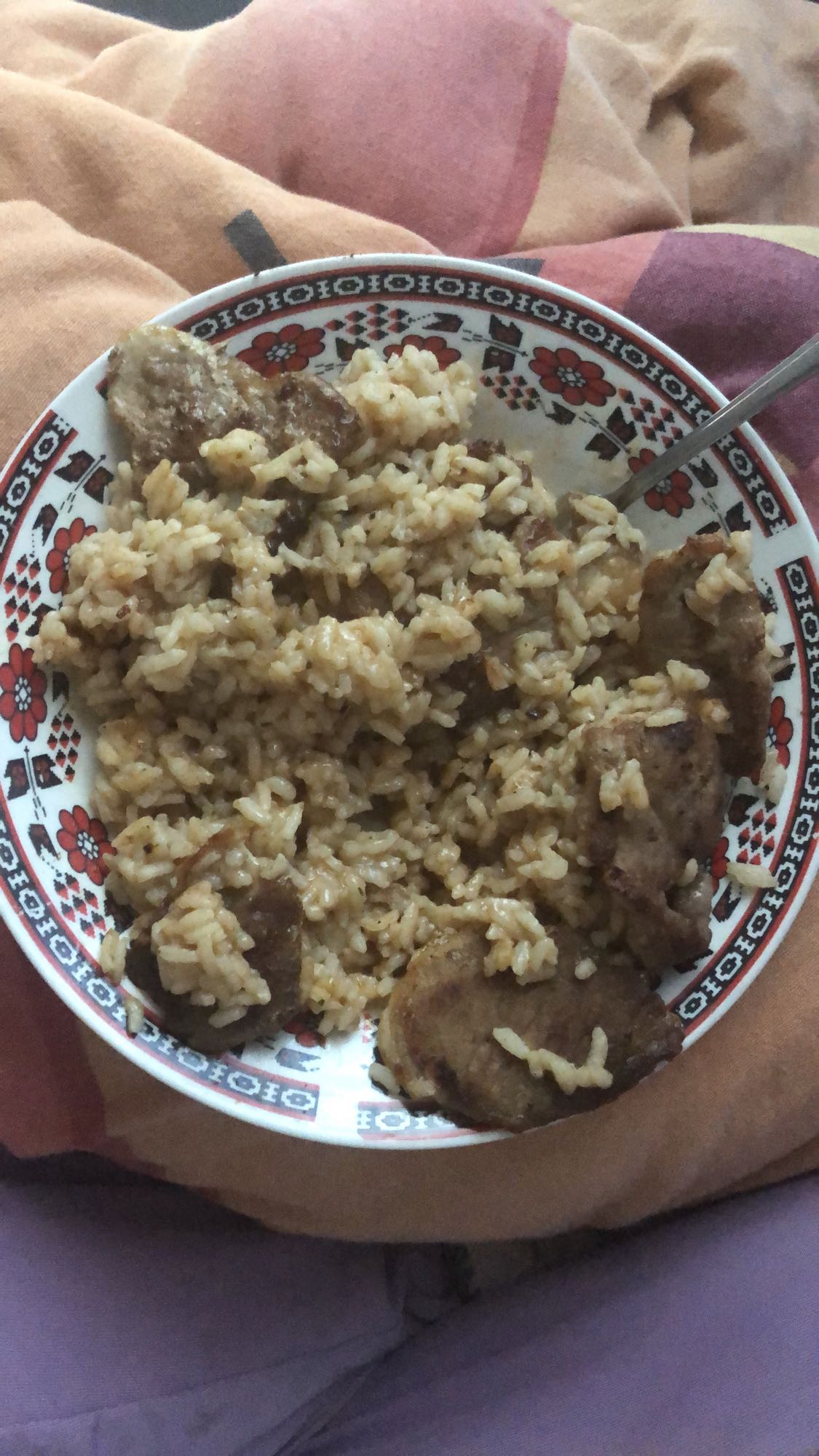 Orez cu carne prăjită