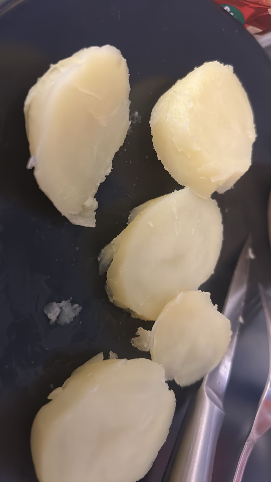 Une pomme de terre bouillie