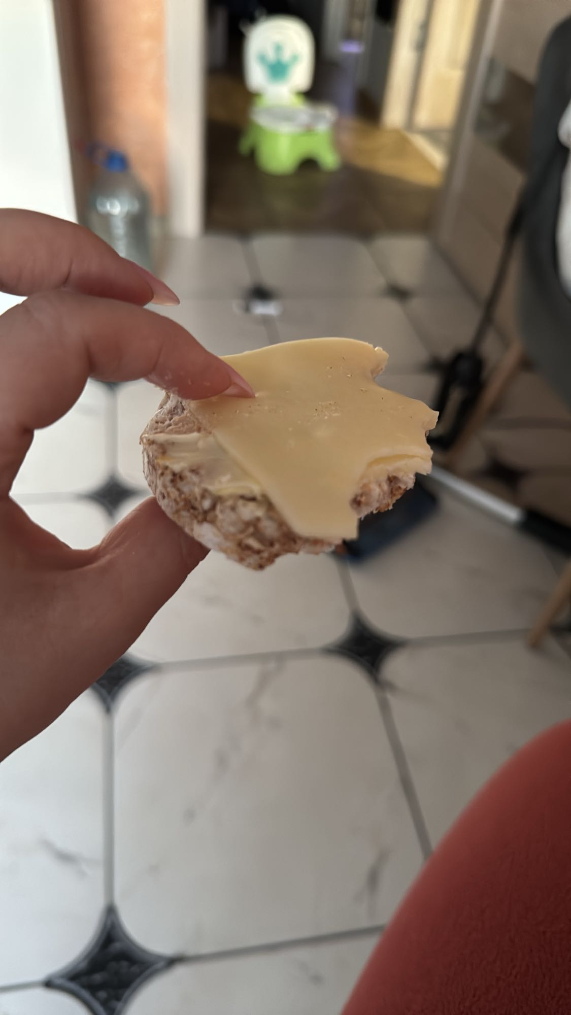 рисовий хлібець з сиром