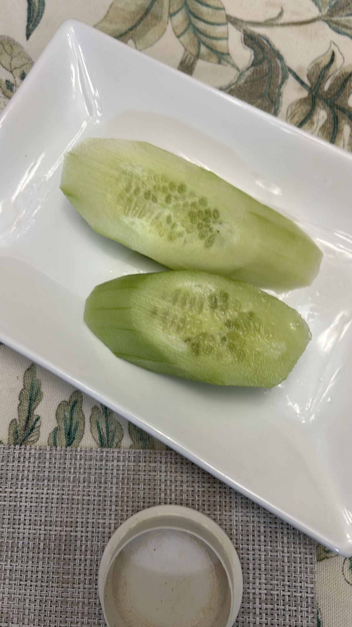 Огурец очищенный