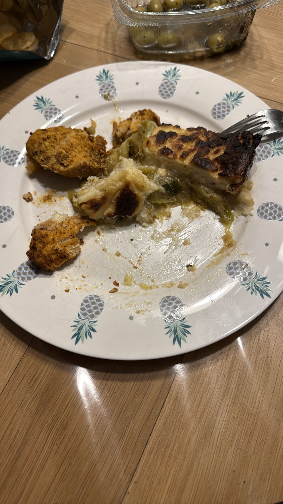 Chicken & zucchini with béchamel sauce plate