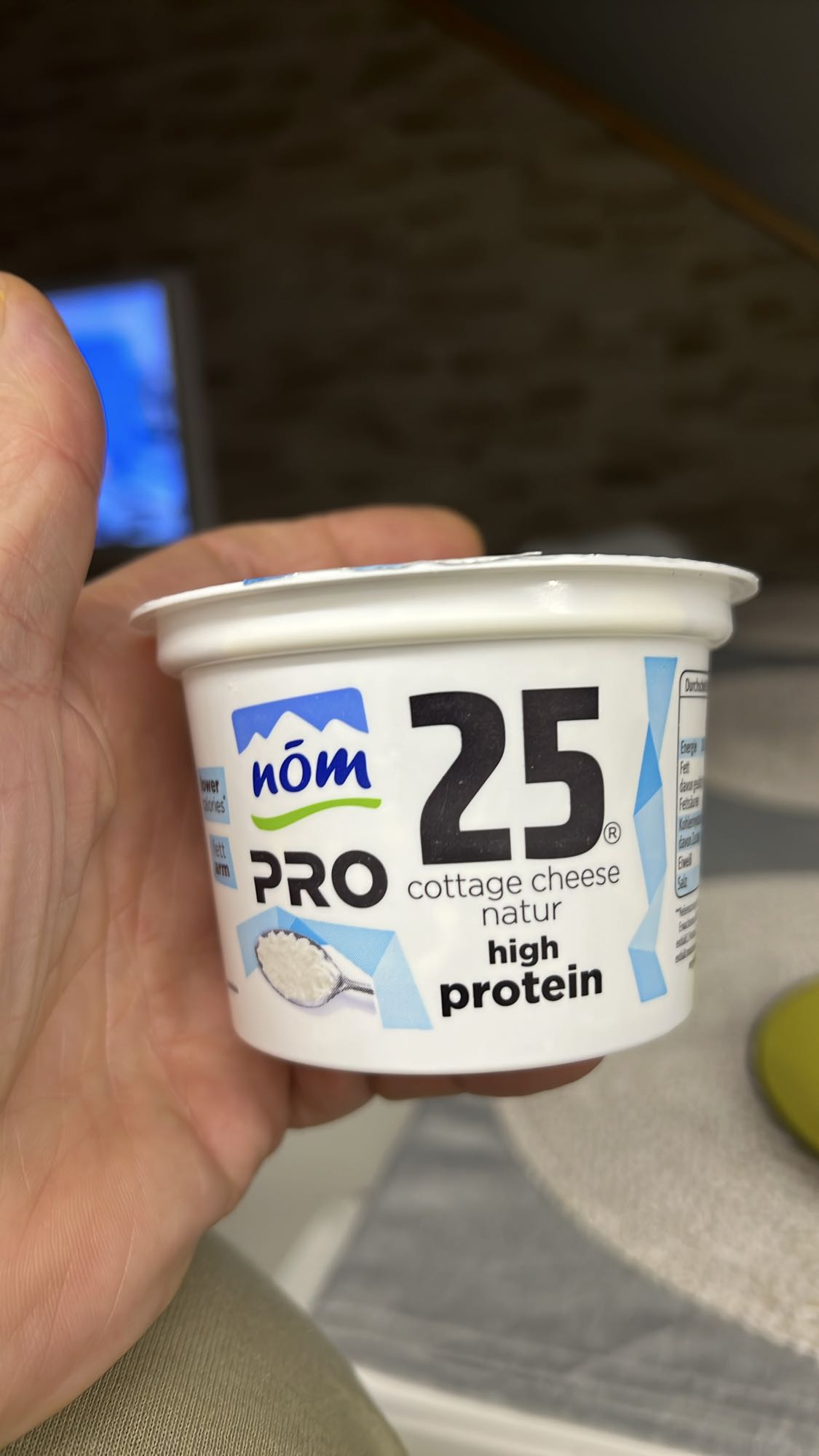 Serek wiejski PRO 25